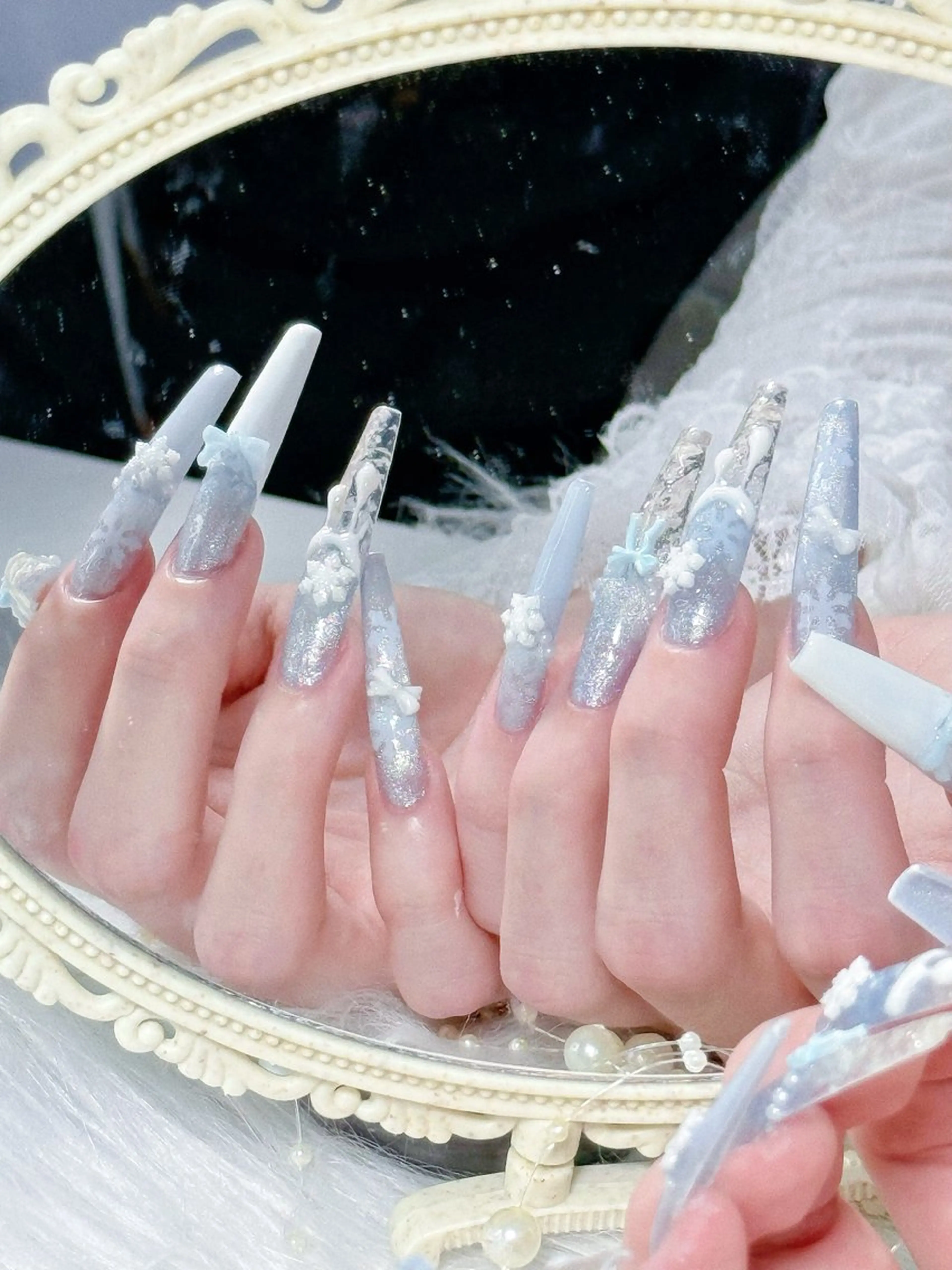 ネイル キラキラネイル ラメ(グリッター) マグネットネイル パープル ハンドネイル Kitty Nailのネイルデザイン