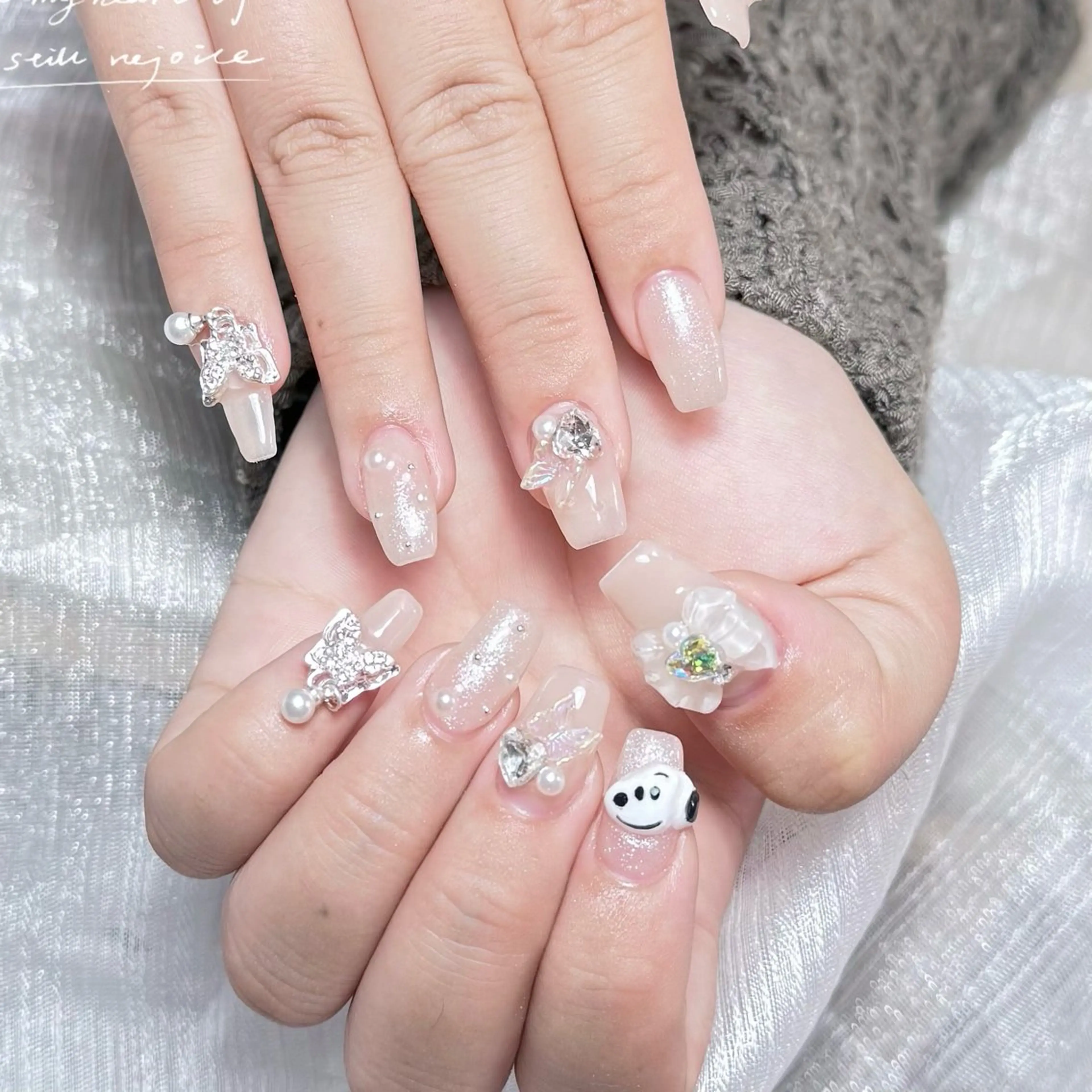 ネイル ハンドネイル エクラNailサロン ミオのネイルデザイン