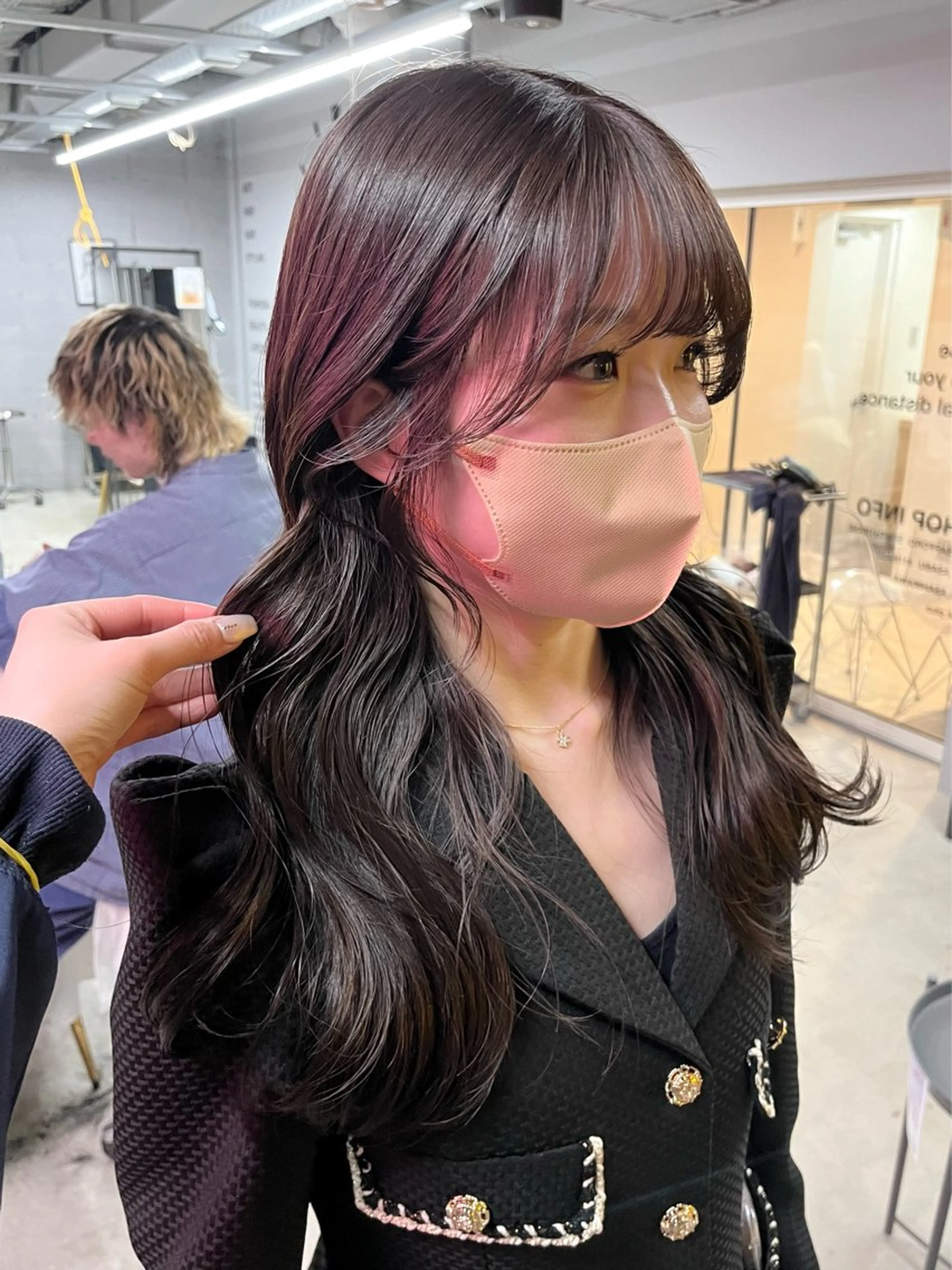 セミロング col sapporo所属・あざと可愛い💓 盛れる顔まわり/uiのヘアスタイル