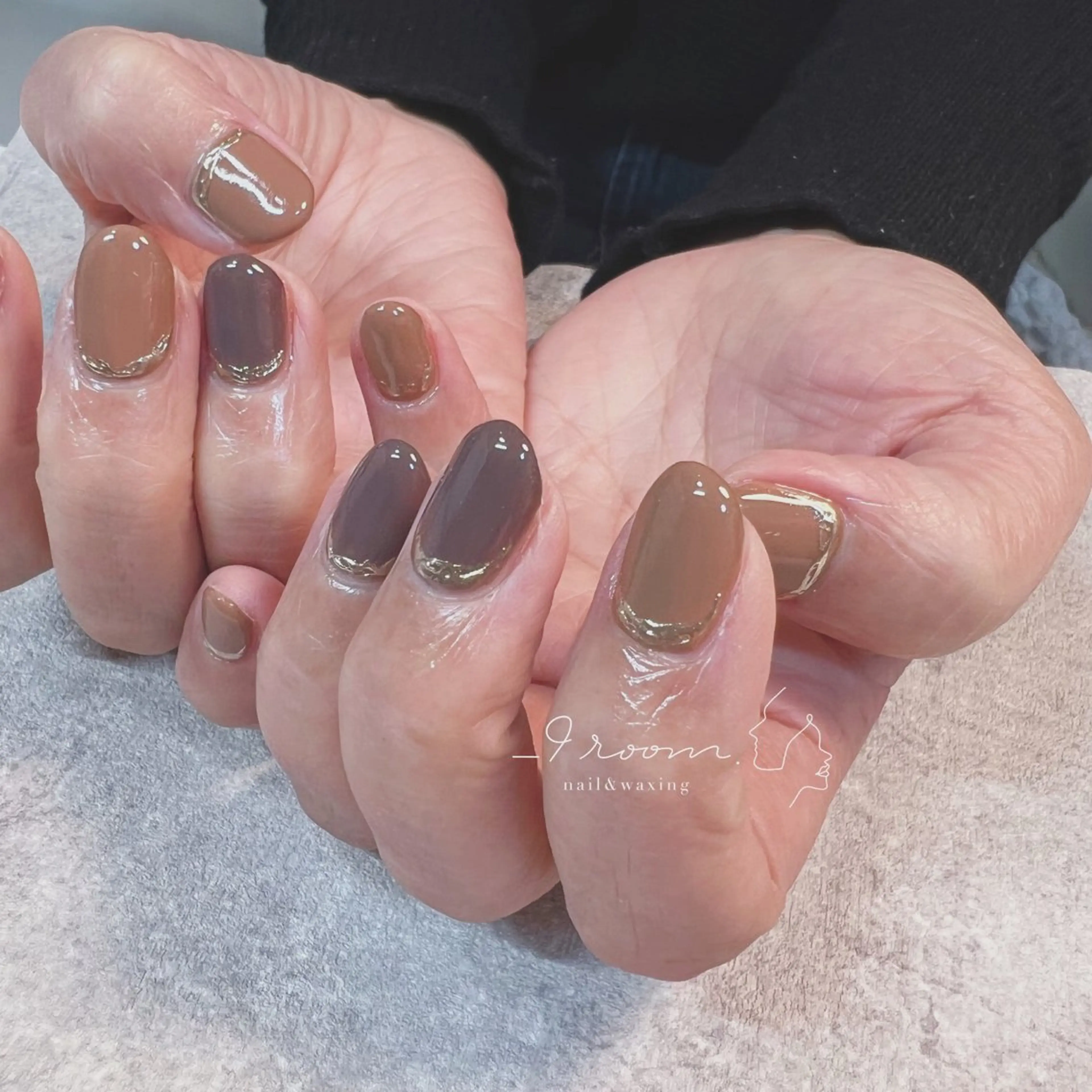 ネイル アートネイル ブラウン 持ち込み オフィスネイル シンプルネイル _9 room. Yoshimiのネイルデザイン