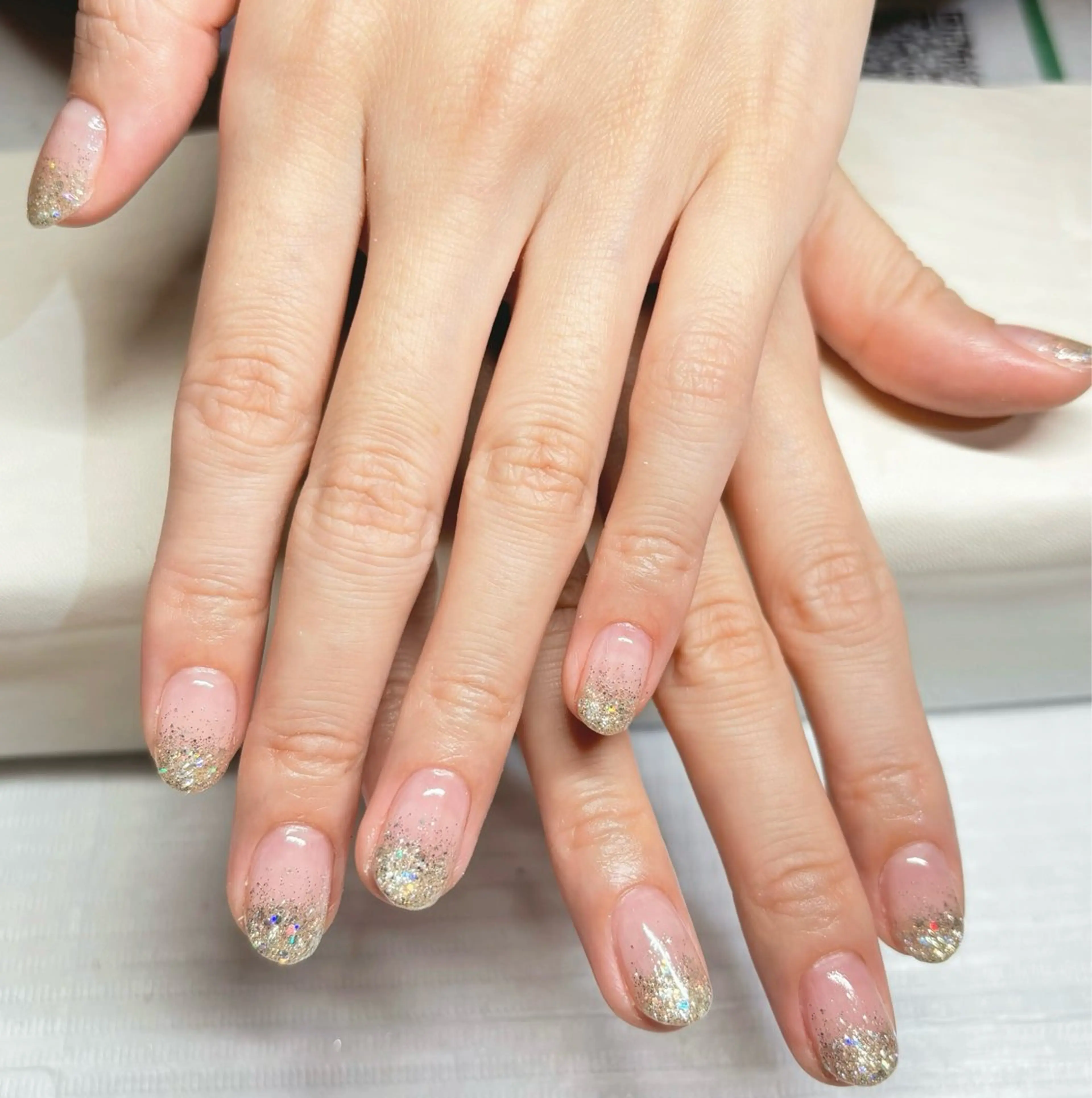 ネイル グラデーション ラメ(グリッター) ラメグラデーション 上村 奈那のネイルデザイン