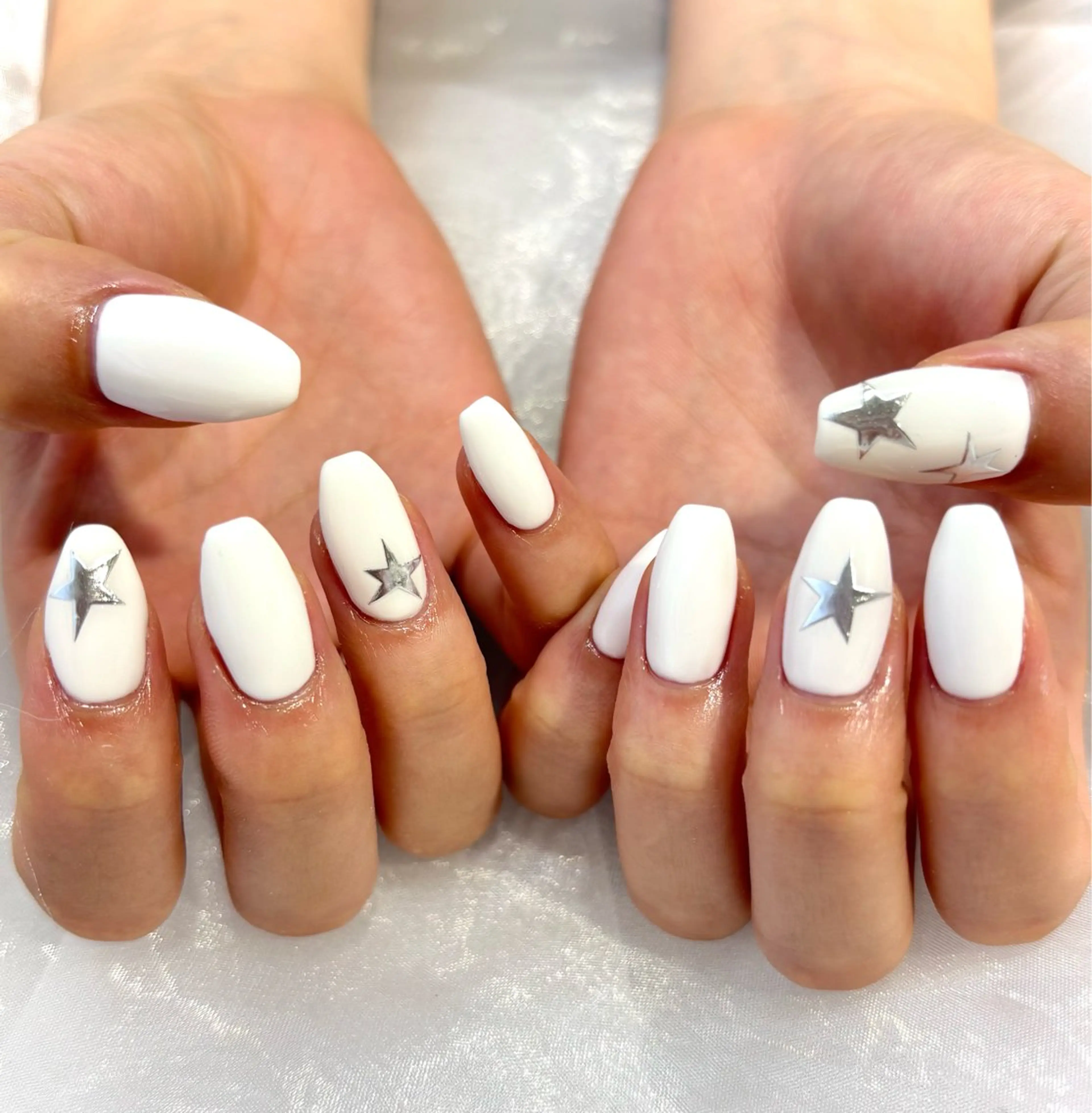 ネイル ハンドネイル 橋元 珠梨のネイルデザイン