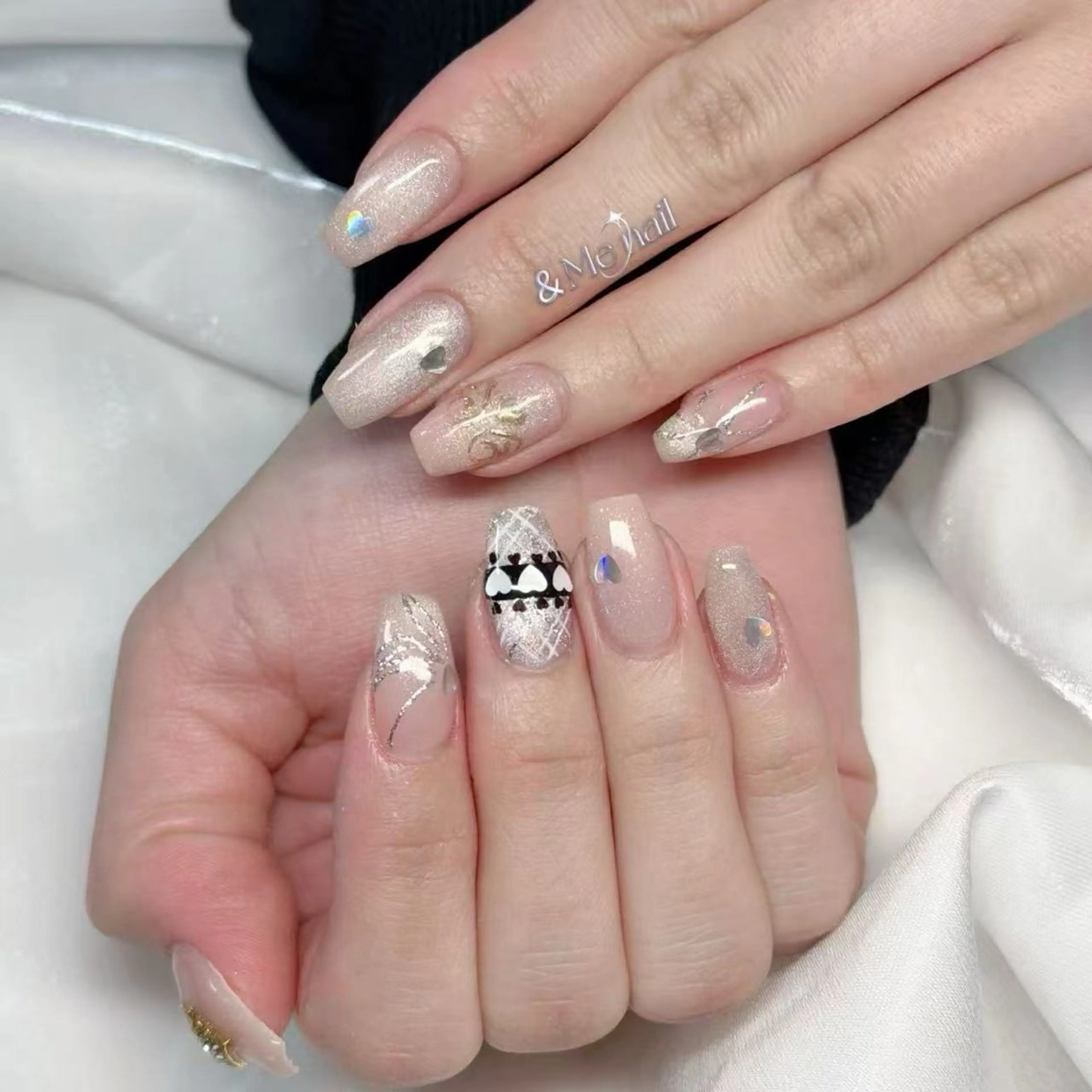 ネイル ハンドネイル &ME makiのネイルデザイン