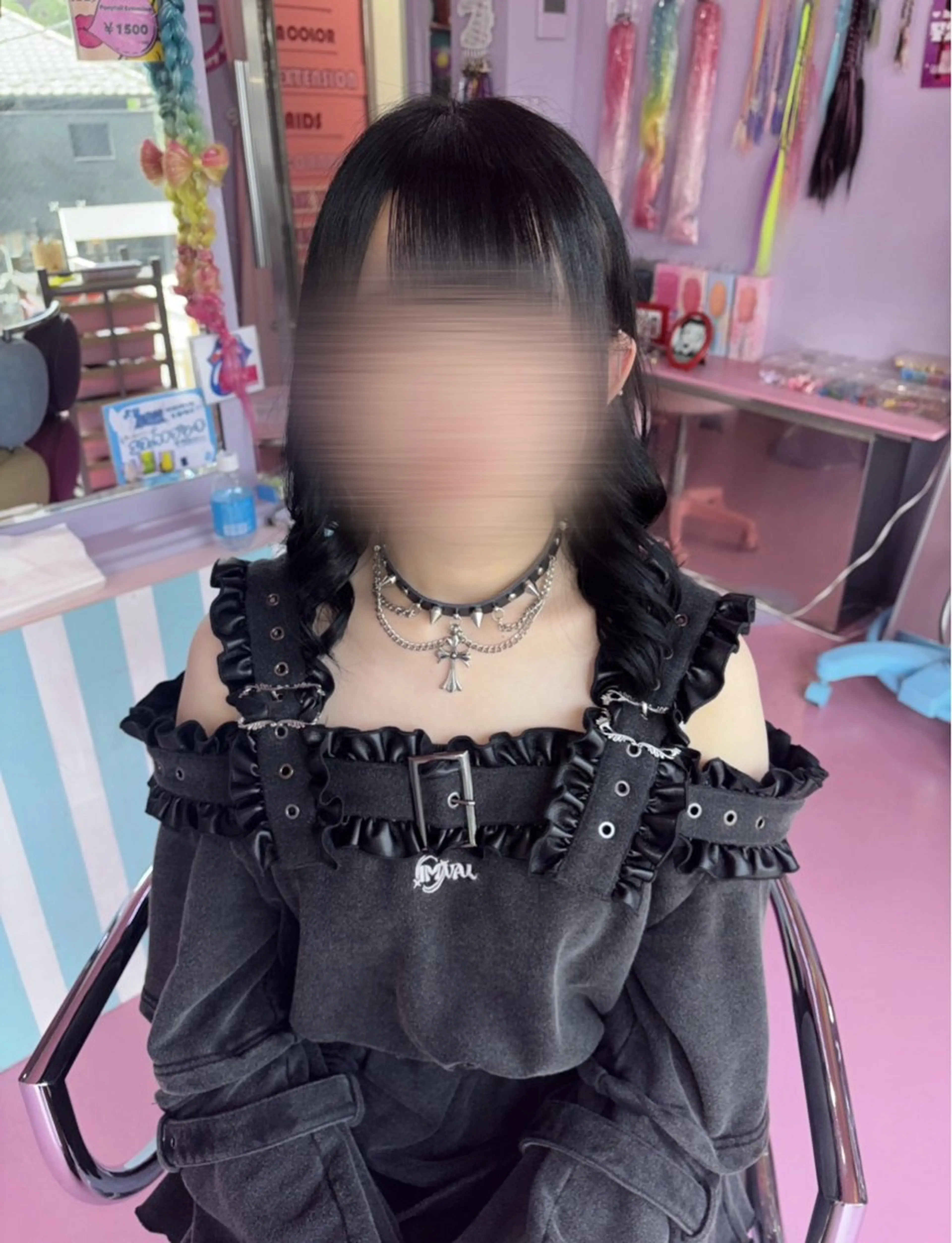 ミディアム ヘアカラー TOY🐈‍⬛🎀 派手髪/地雷系のヘアスタイル