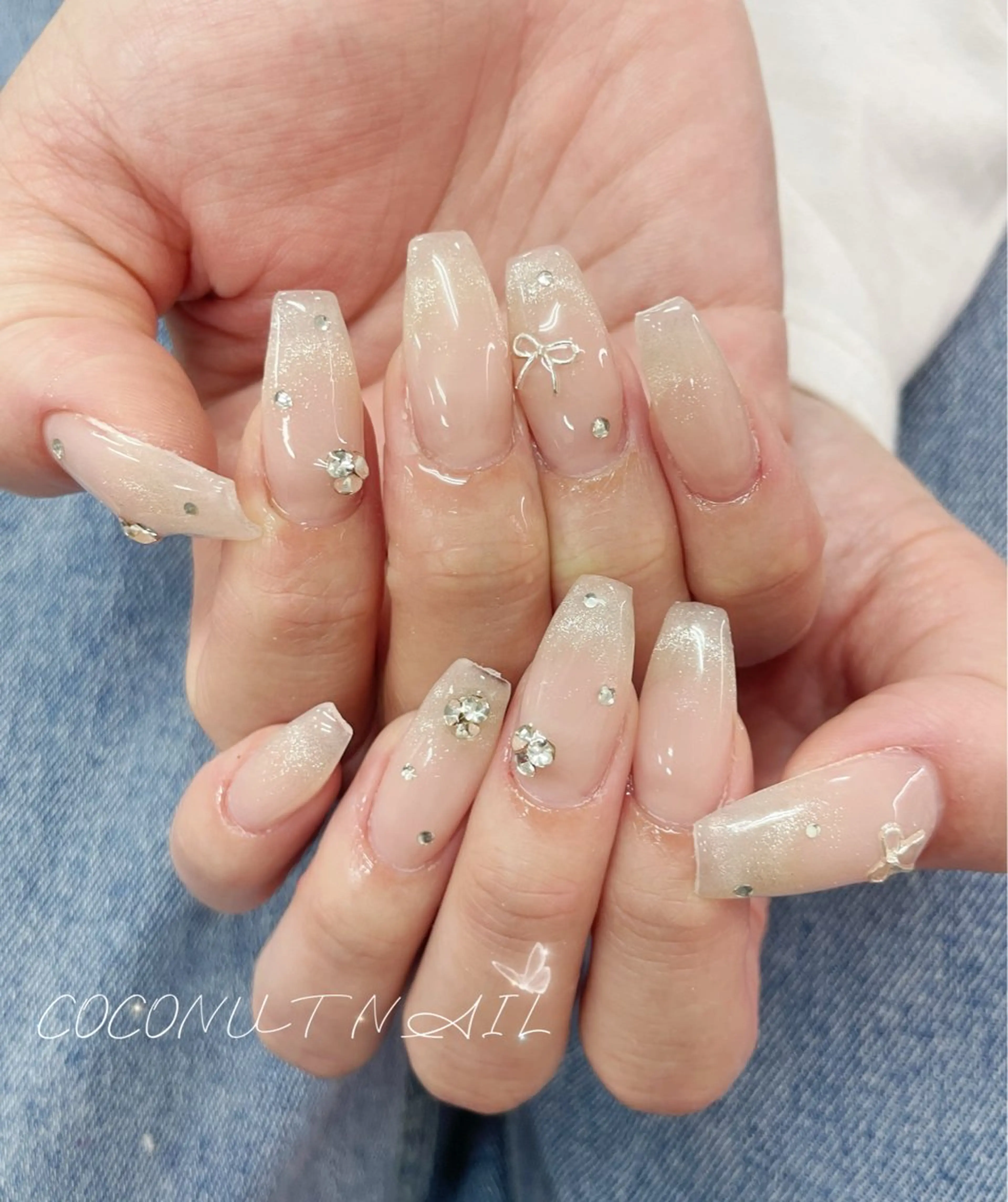 ネイル べっ甲ネイル フレンチネイル キラキラネイル ラメ(グリッター) マグネットネイル ハンドネイル 神田 ココナッツのネイルデザイン