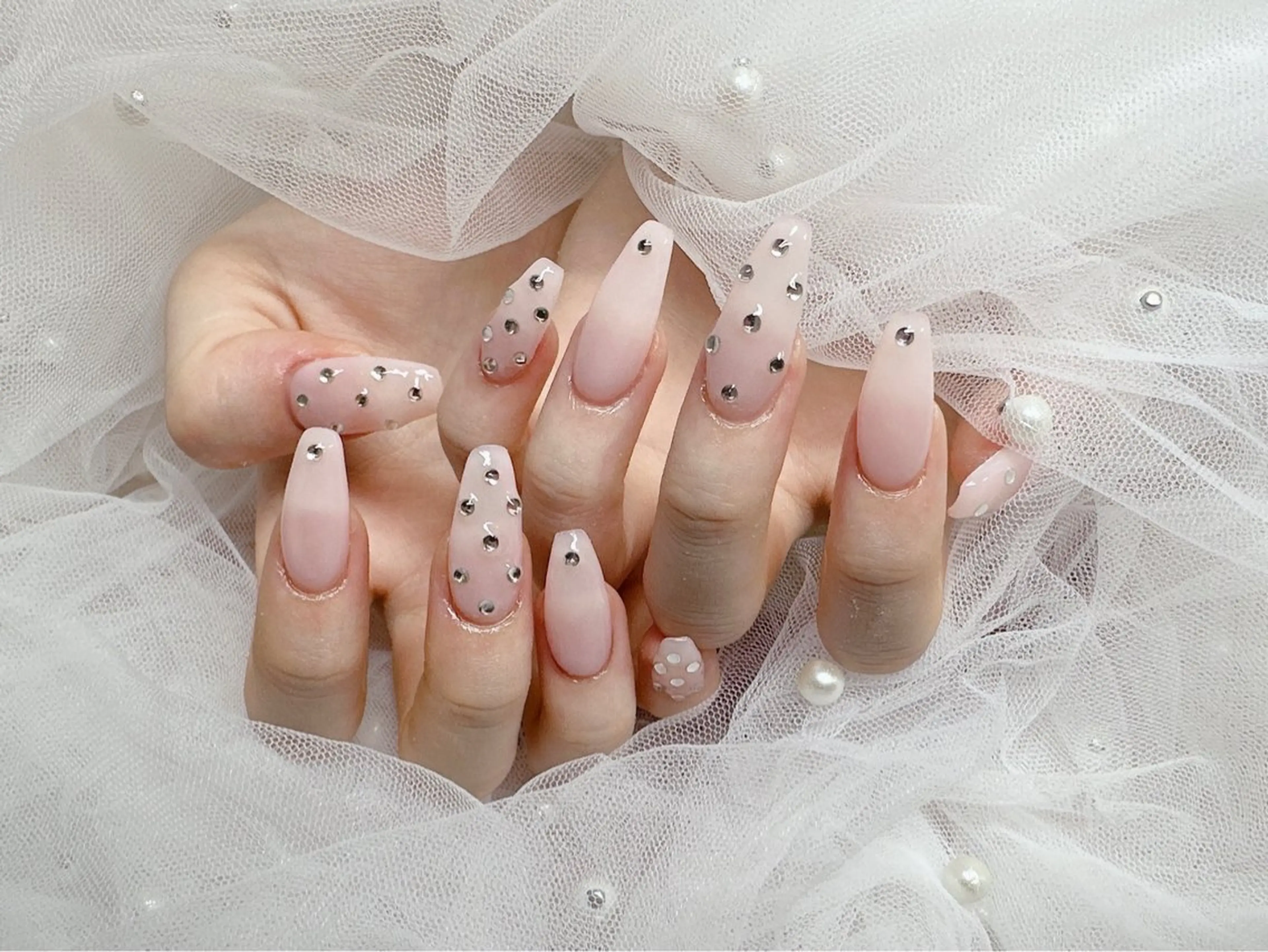 ネイル Hana  NAIL所属・新宿YISInail スカルプ専門店のネイルデザイン
