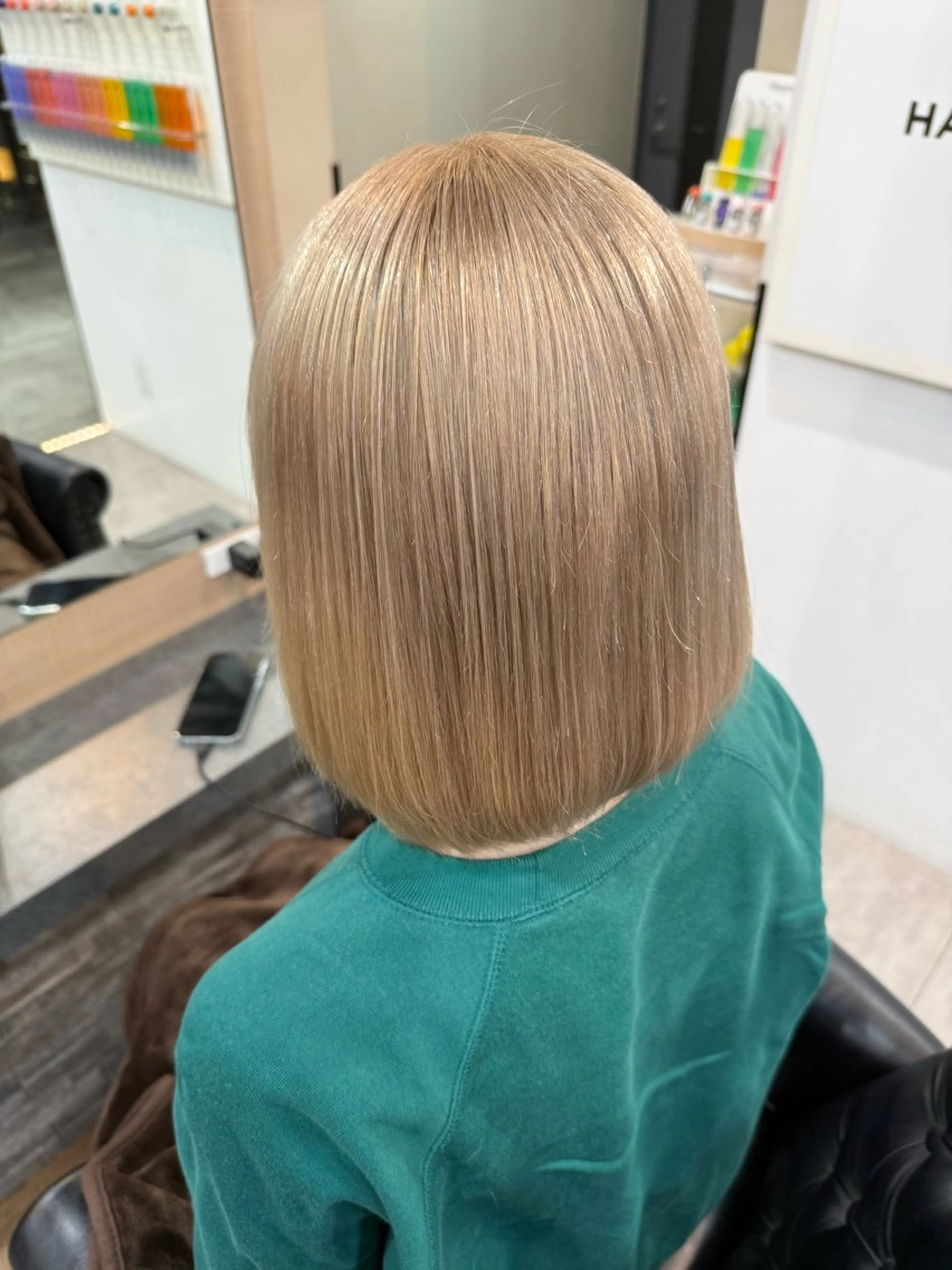 ショート ヘアカラー Lapis ちはなのヘアスタイル