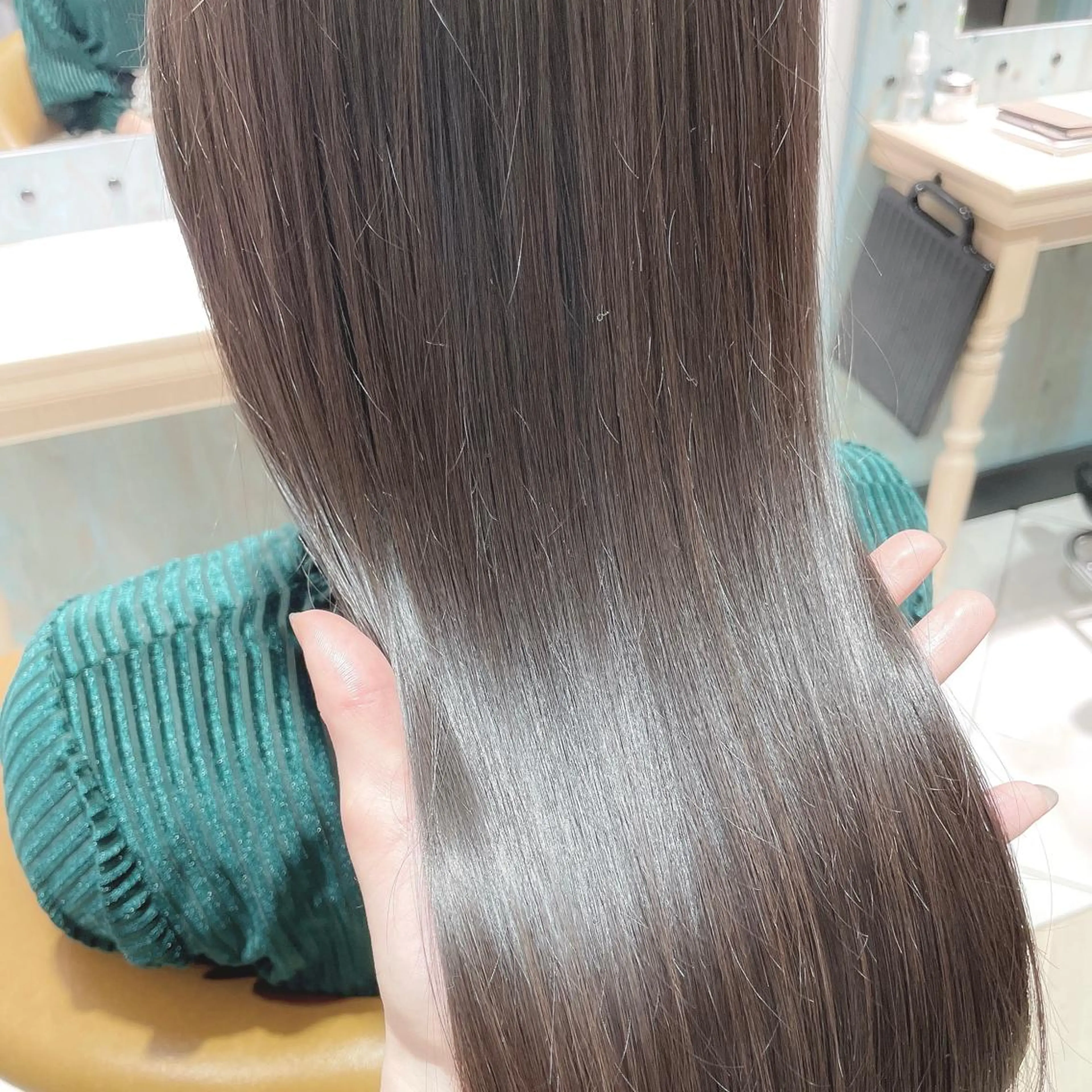 ロング カラー パーマ ヘアアレンジ キッズ ネイル マツエク・マツパ カット ヘアカラー トリートメント Lond jeloud 名古屋所属・髪質改善 の達人/杉原碧仁のヘアスタイル