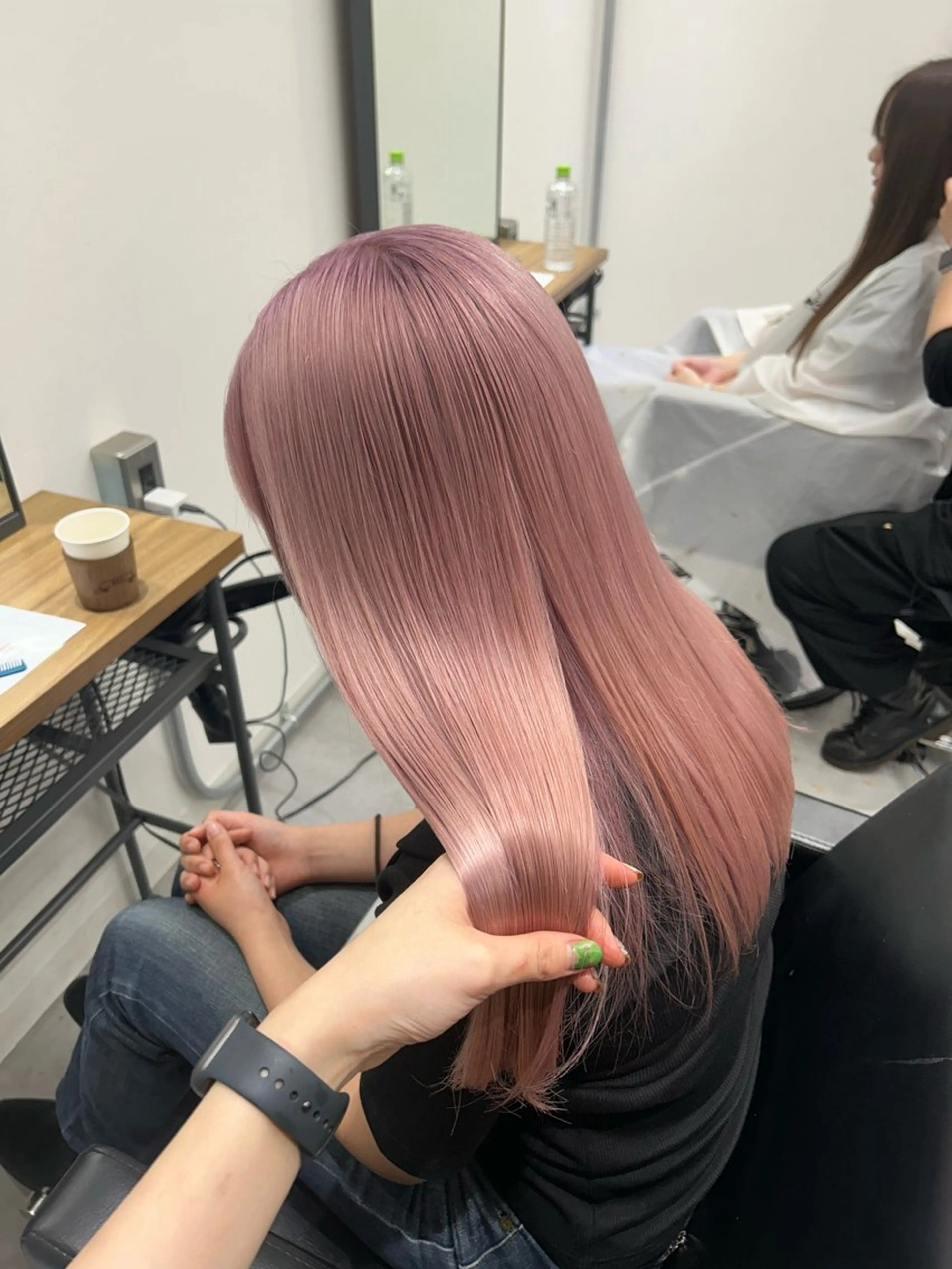 ロング カラー ベージュカラー ブリーチ ピンクカラー ピンクベージュ ENA💗NEXT /ハイトーンエクステのヘアスタイル