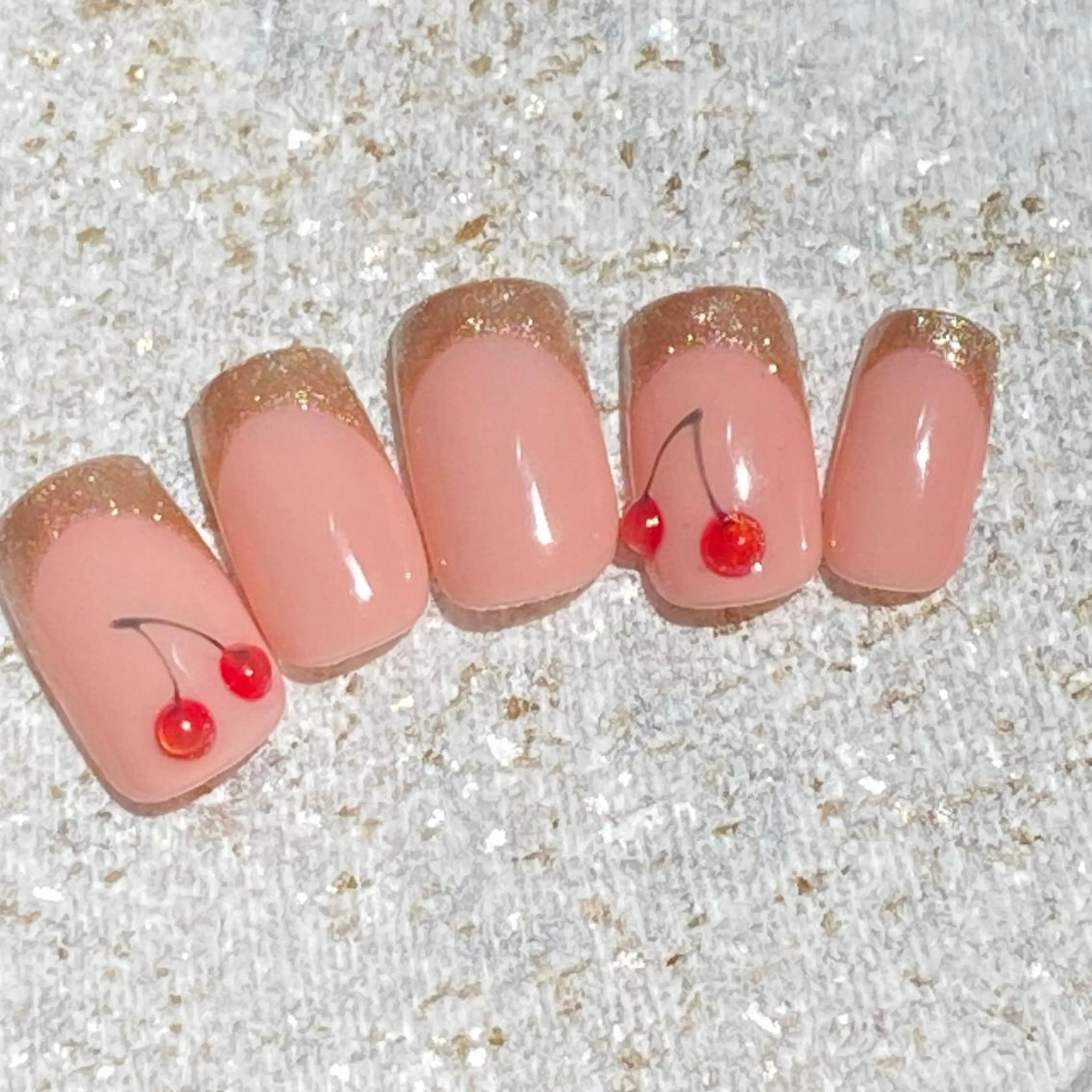 ネイル アートネイル フレンチネイル ジェルネイル ハードジェル パラジェル プライベートサロン Rのネイルデザイン