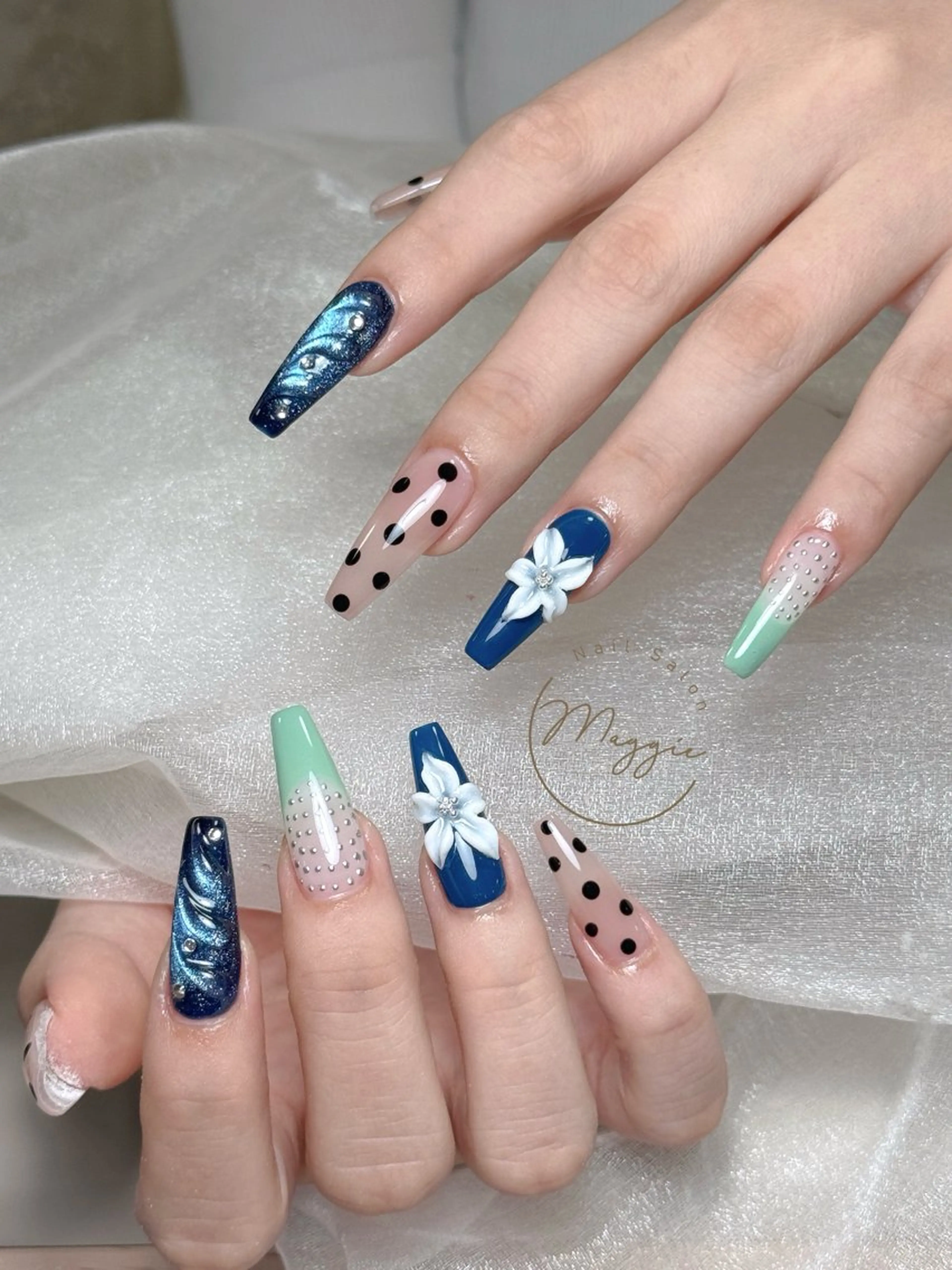ネイル ハンドネイル Maggie Nail🦩のネイルデザイン