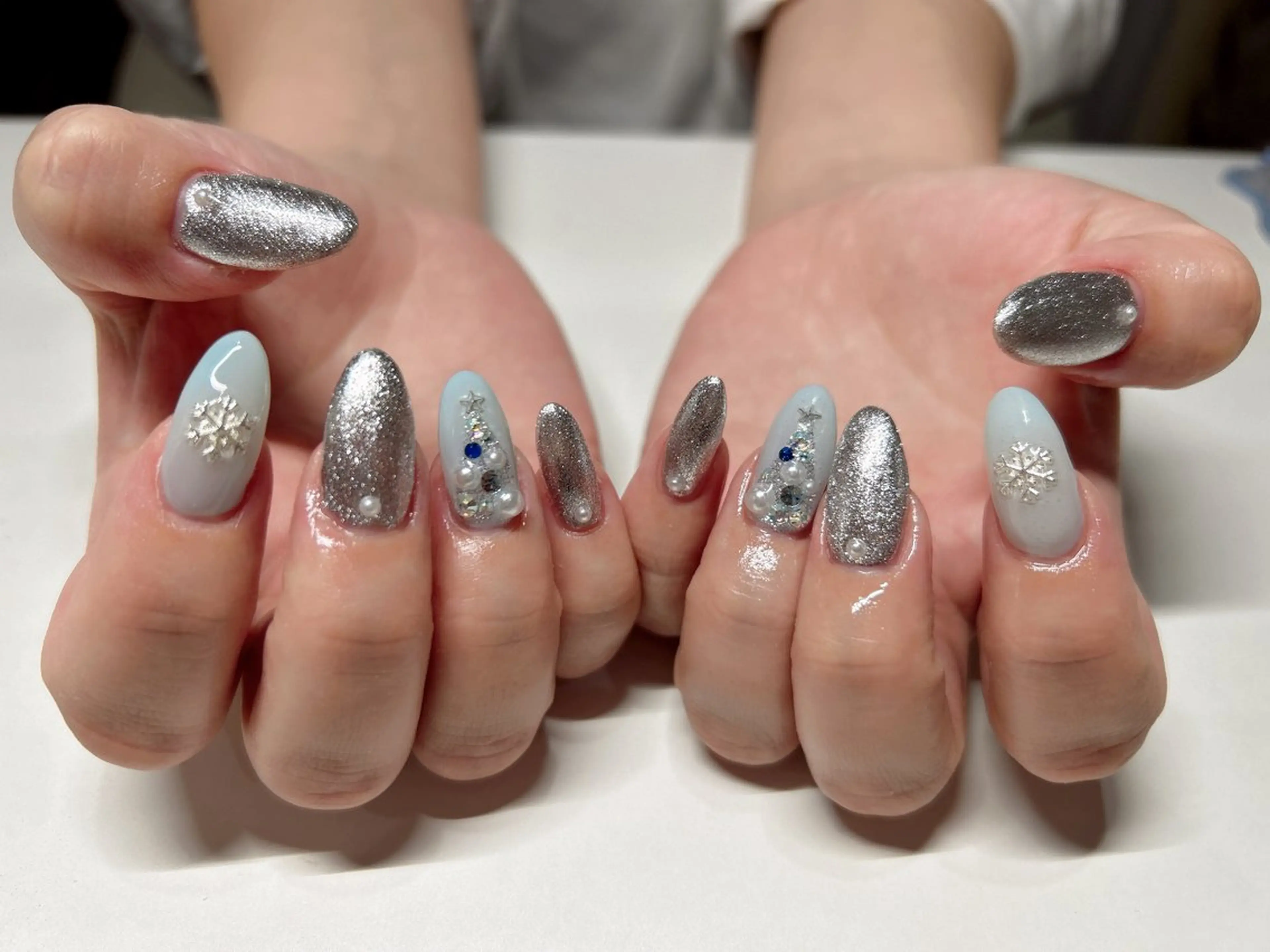 ネイル アートネイル フレンチネイル ジェルネイル グラデーション マグネットネイル ハンドネイル Miss:R 中津店所属・加藤 洋美のネイルデザイン