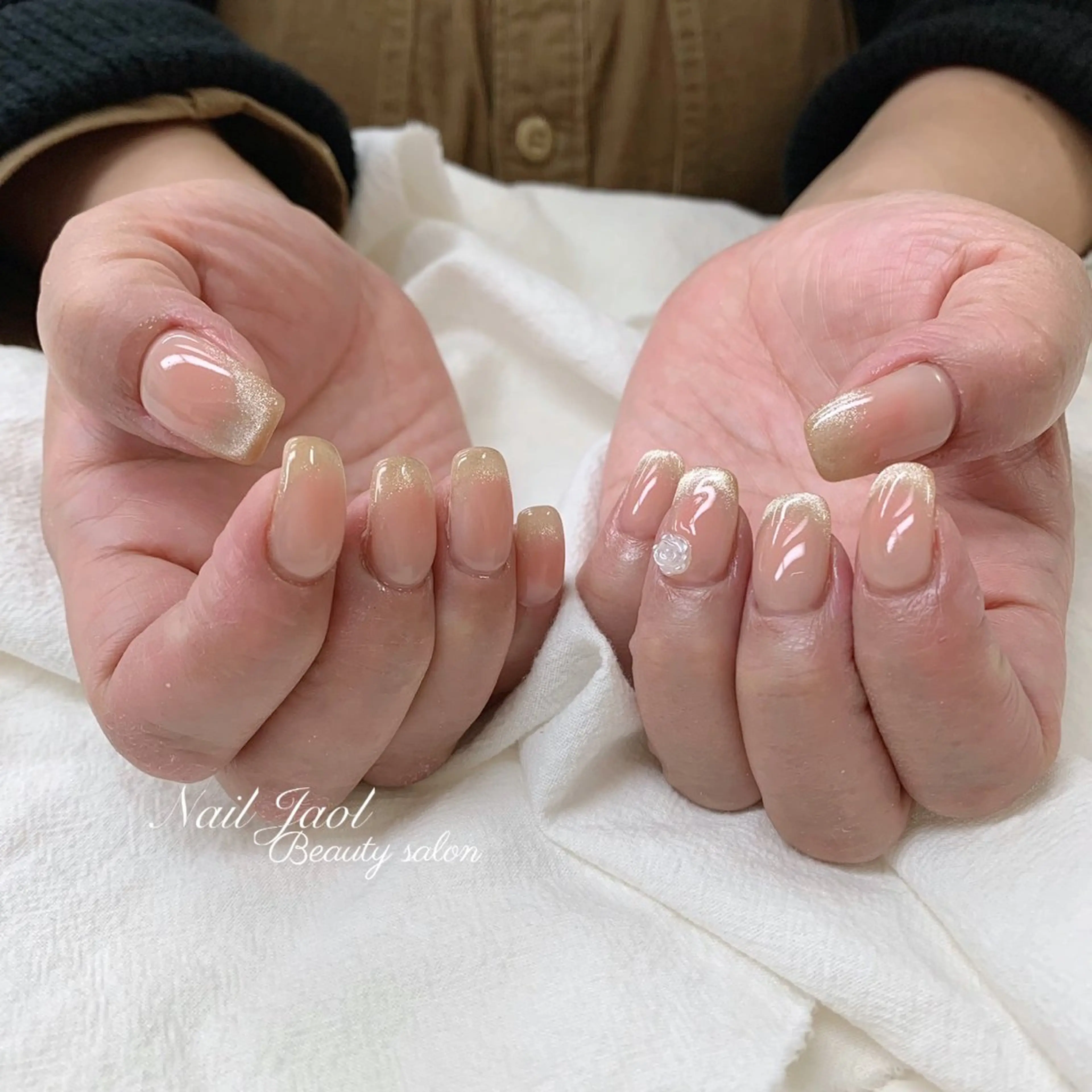 ミディアム ハンドネイル nail jaol池袋店所属・ネイルJaol 池袋のネイルデザイン