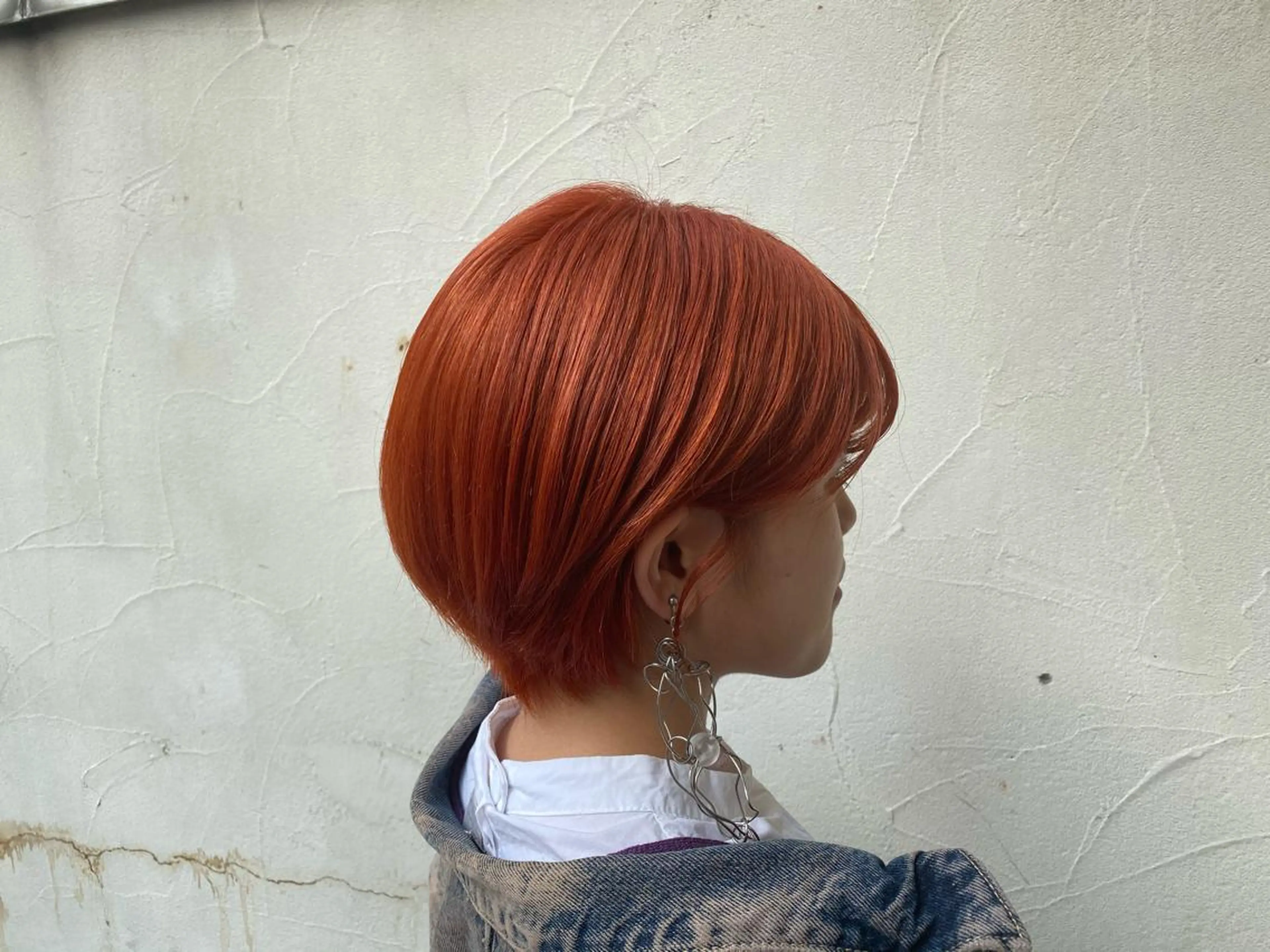 ショート カラー ブリーチ オレンジ kyo kaの眉毛・アイブロウイメージ