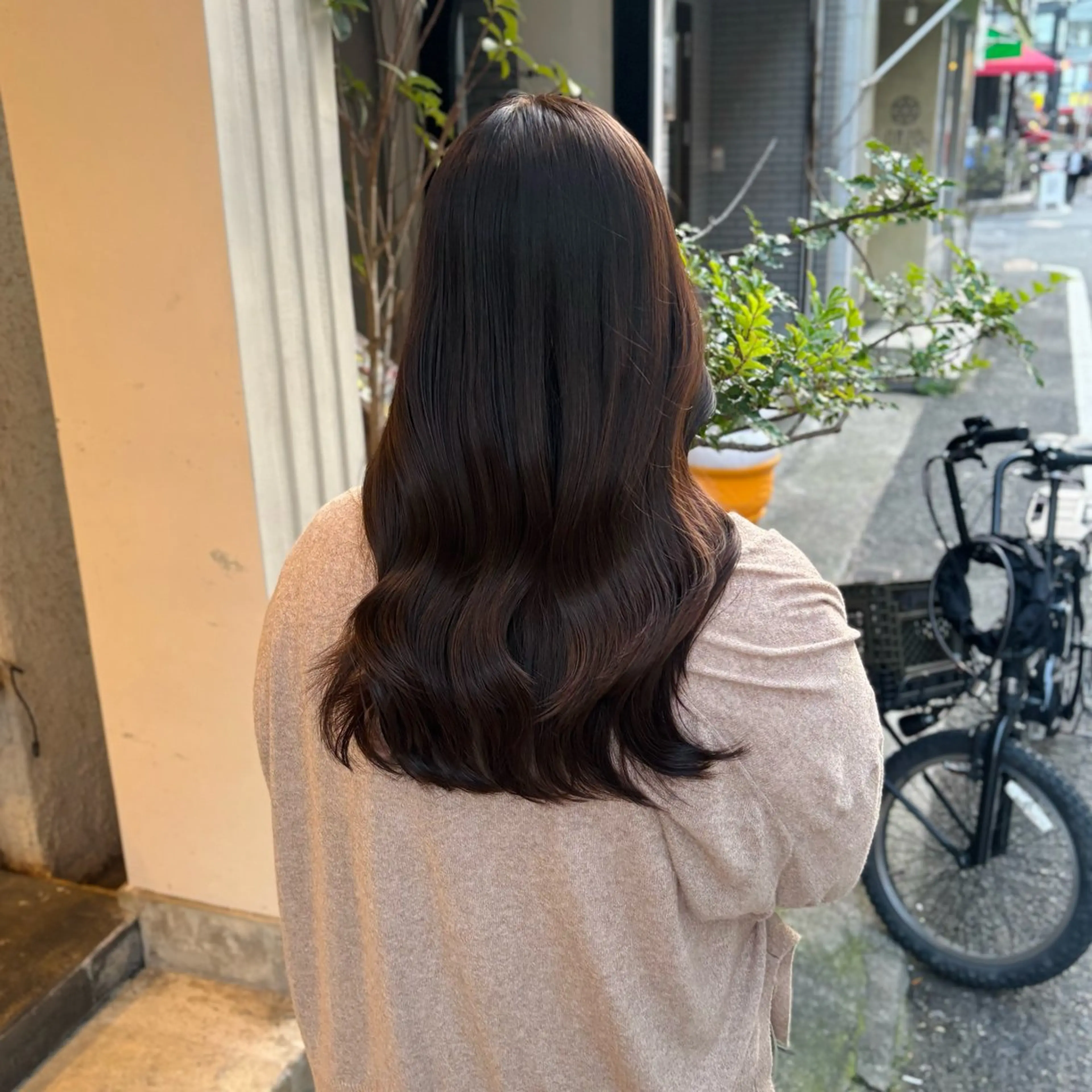 ロング カラー ブラウンカラー マロンブラウン 顔周りカット カット ヘアカラー トリートメント 芦刈 咲来のヘアスタイル