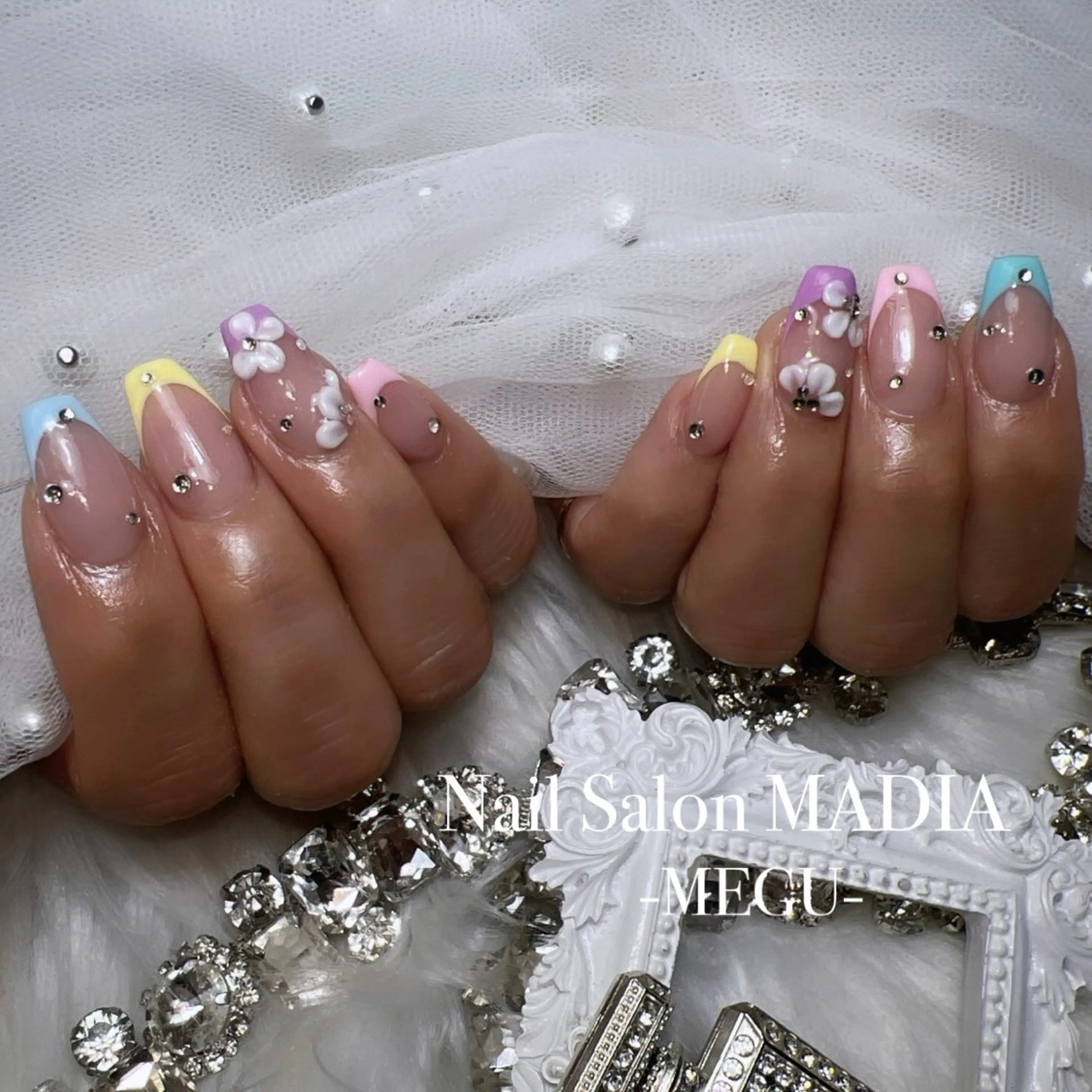 ネイル MADIA藤沢所属・MADIA MEGUのネイルデザイン