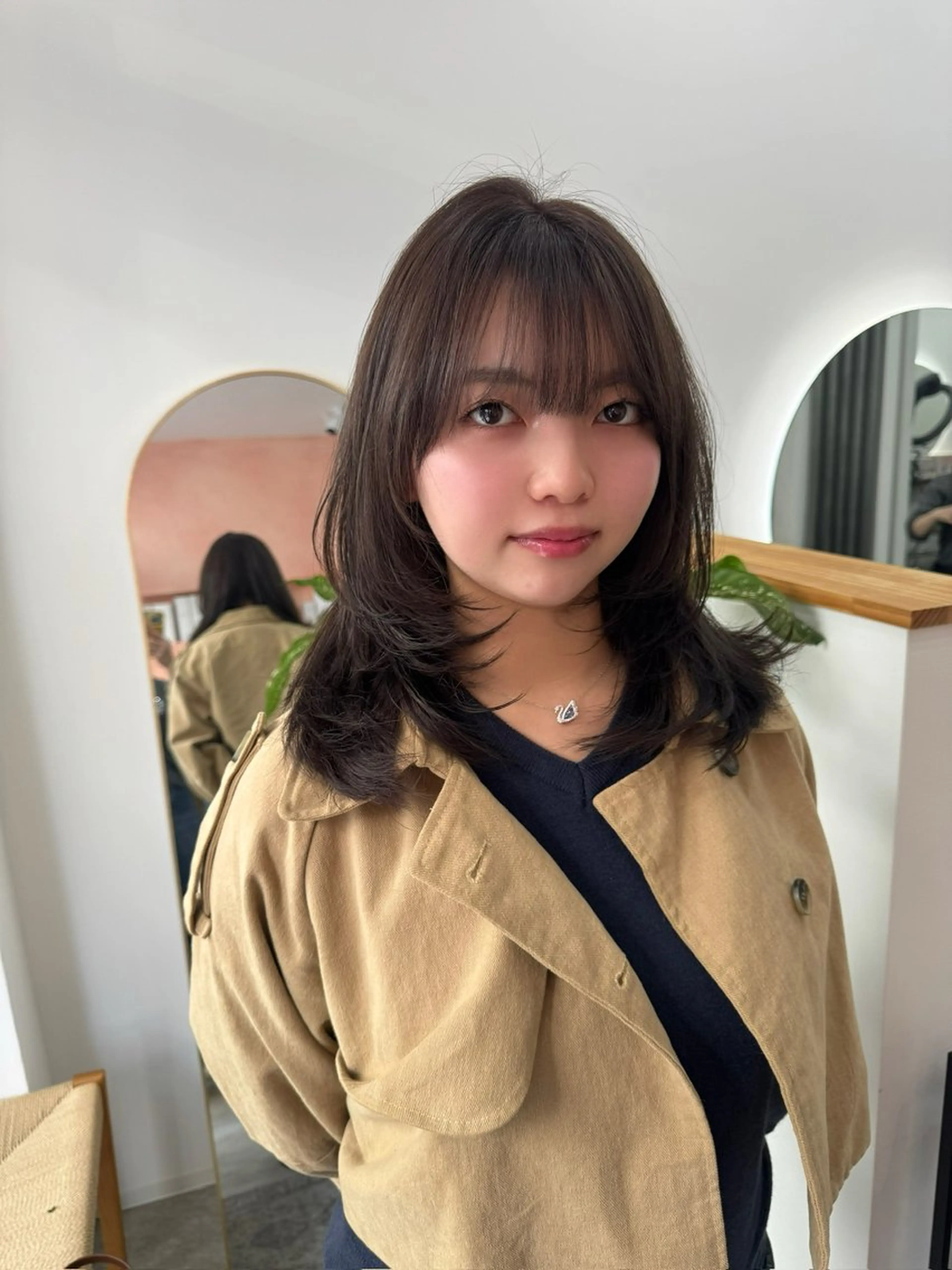 ミディアム レイヤーカット レイヤーカット ベージュ/KANAのヘアスタイル