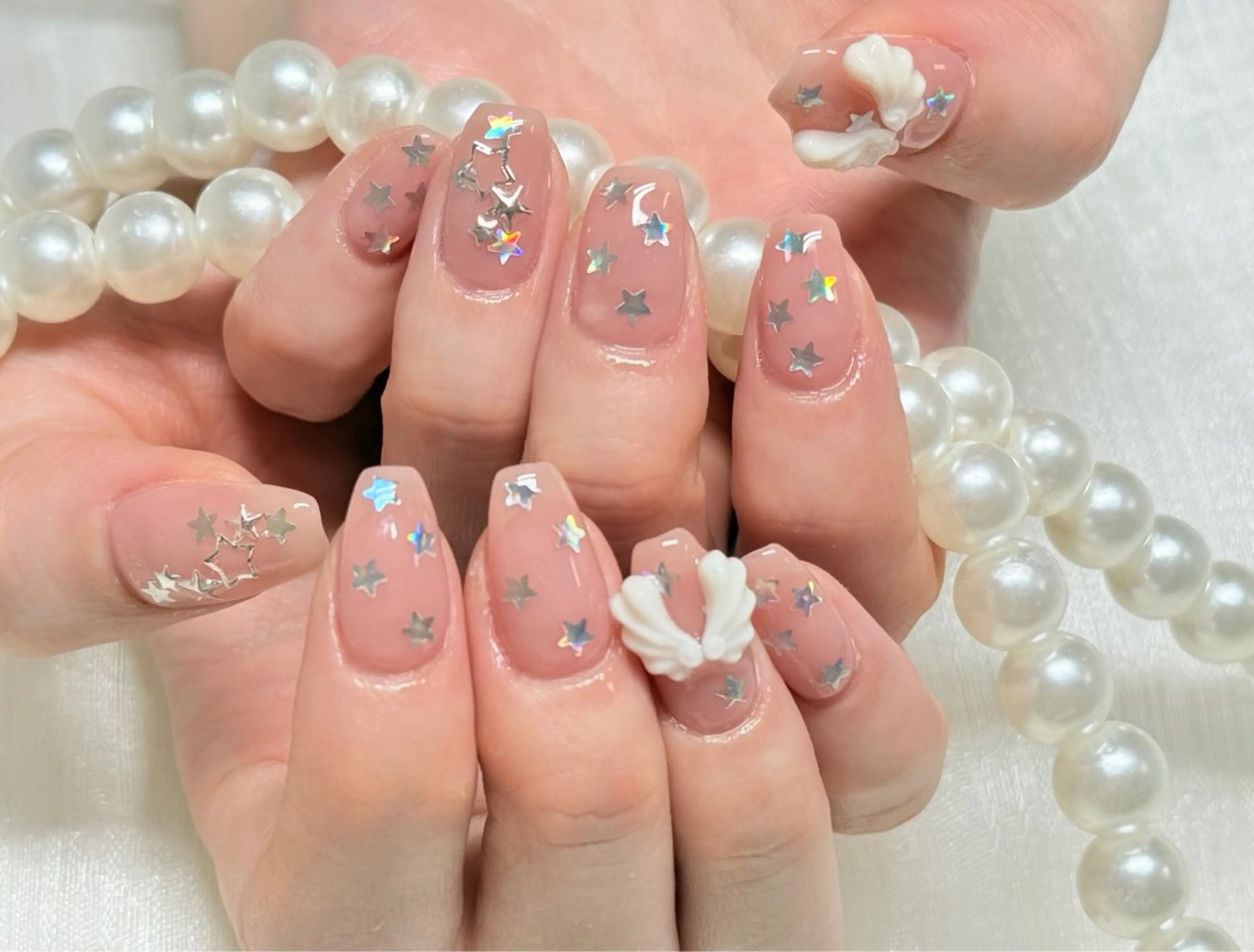 ネイル オーロラネイル 長さ出し フレンチネイル ガーリー キラキラネイル RIn 🎀のネイルデザイン