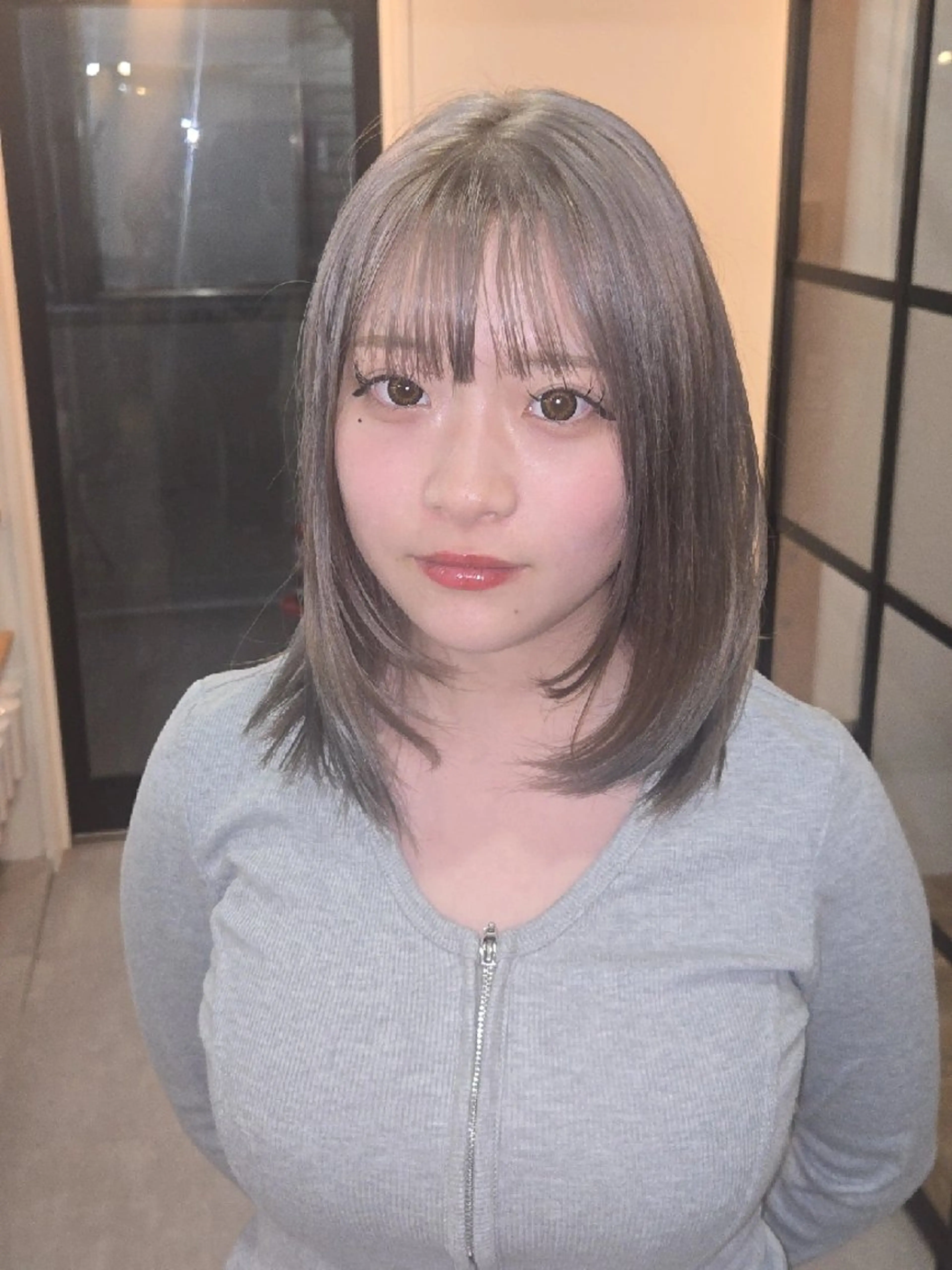 ミディアム カラー ブリーチ ヘアカラー LYLICK所属・ケアブリーチ特化 same 🦈のヘアスタイル