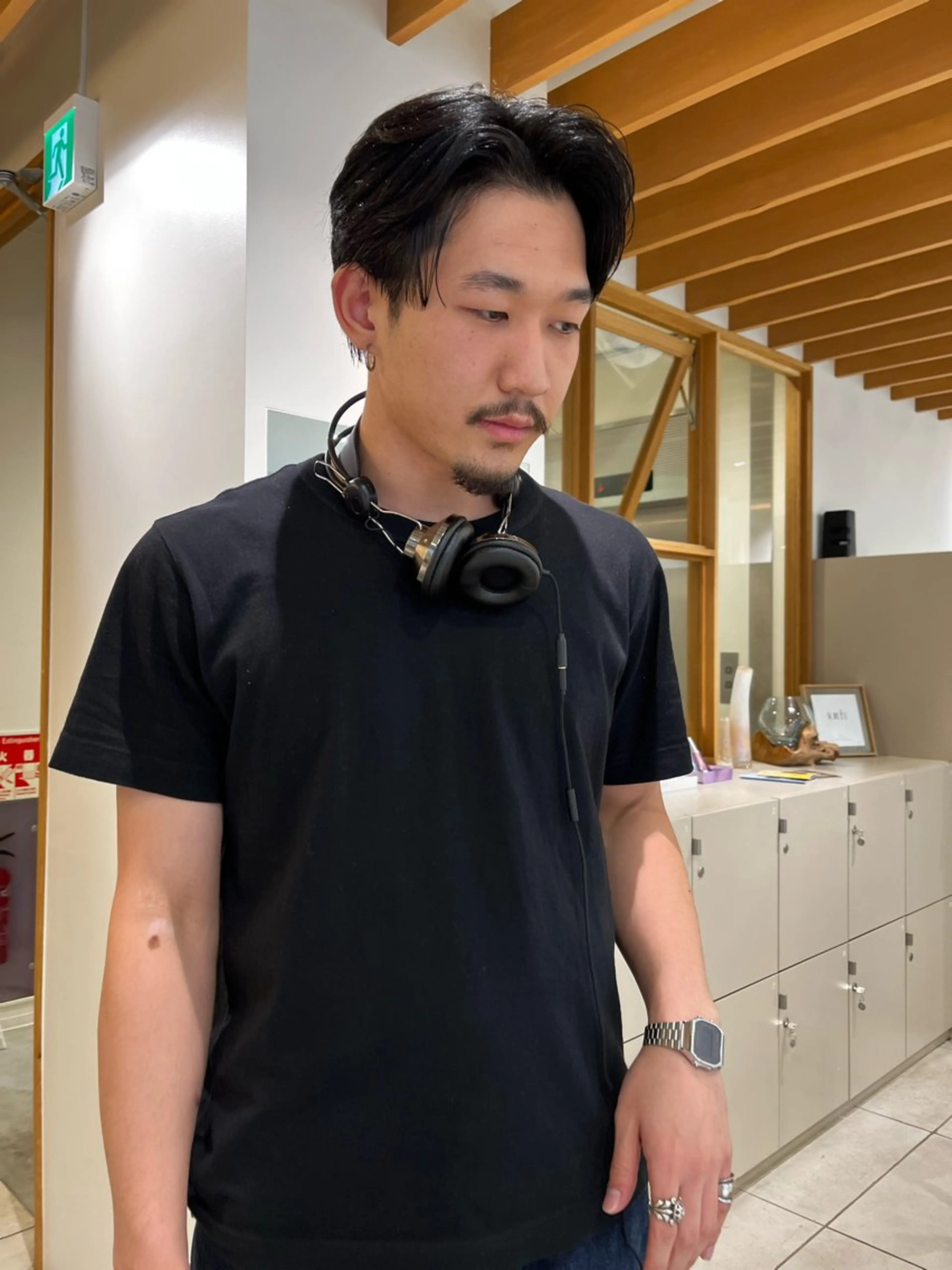 カラー メンズ フェザーパーマ メンズパーマ 透明感カラー 外国人風カラー アイブロウリフト/ 髪質改善カラー/みわの眉毛・アイブロウイメージ