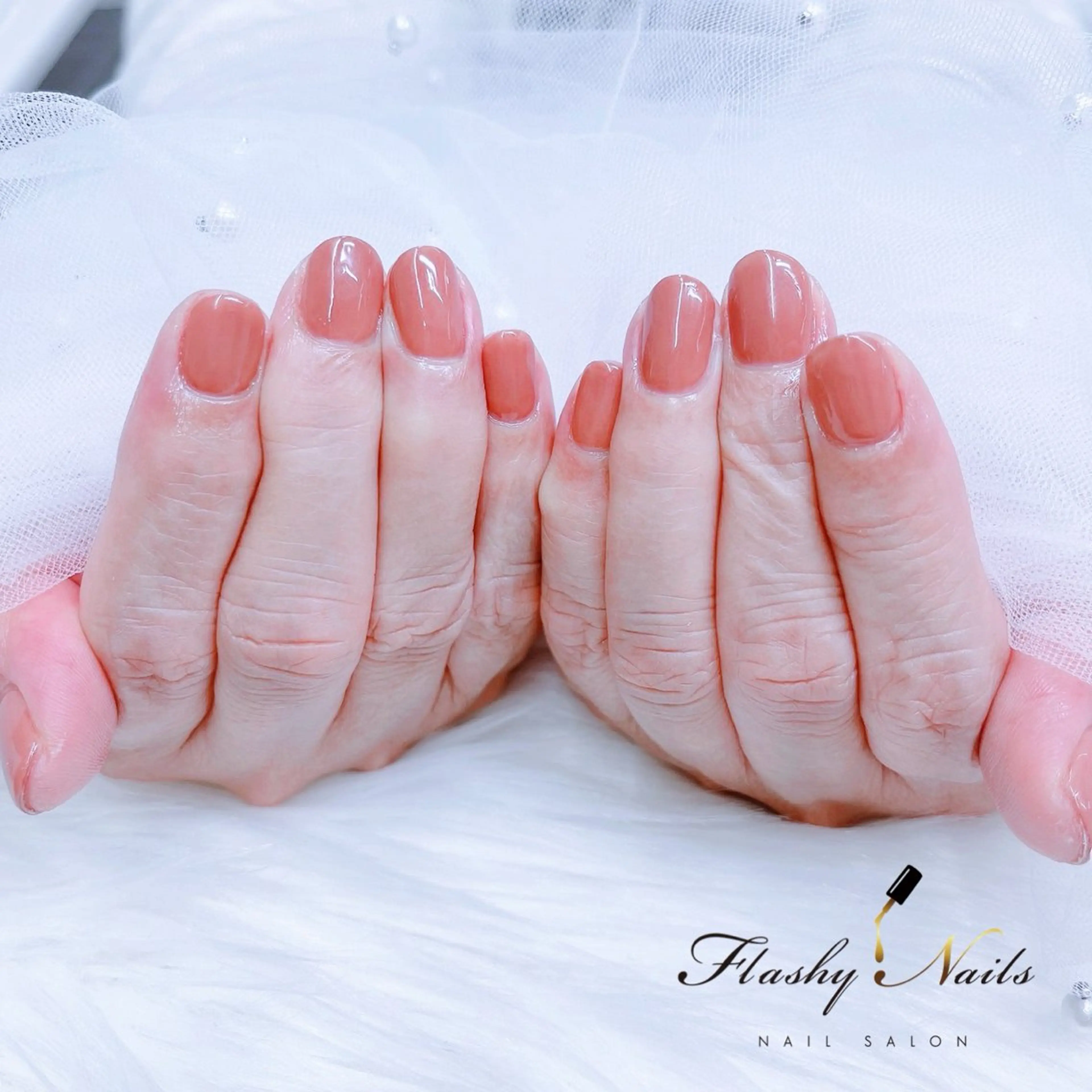 ネイル ハンドネイル Flashy Nailsのネイルデザイン