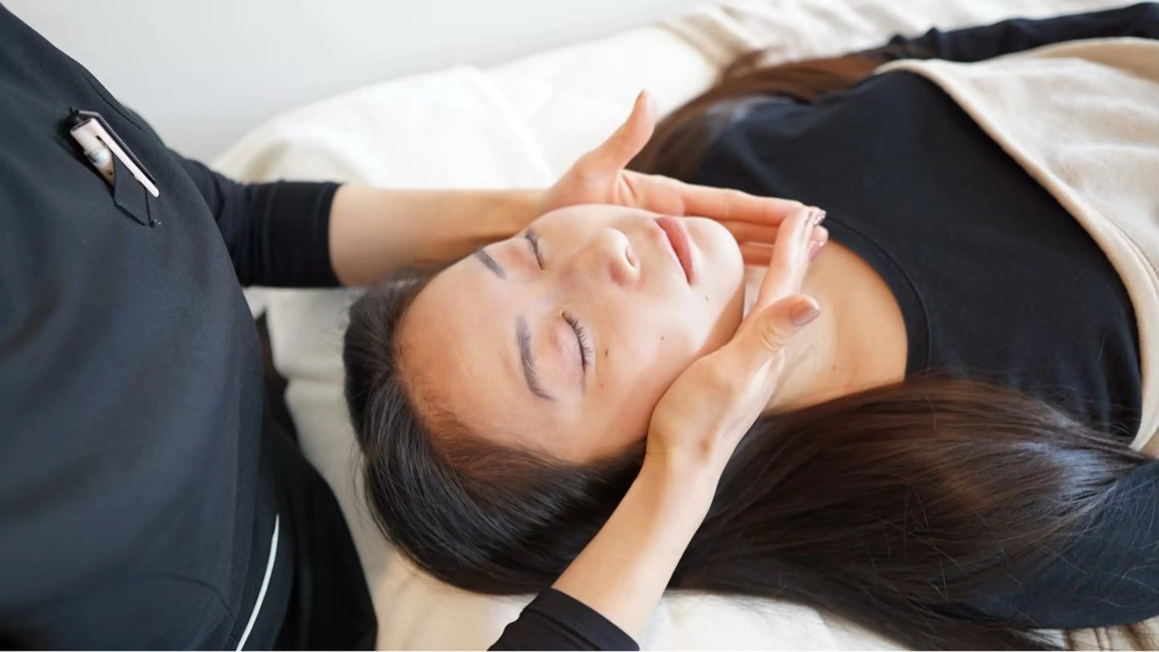 整体師によるヘッドスパ＋小顔矯正(75分) )予約不可お問い合わせくださいの写真