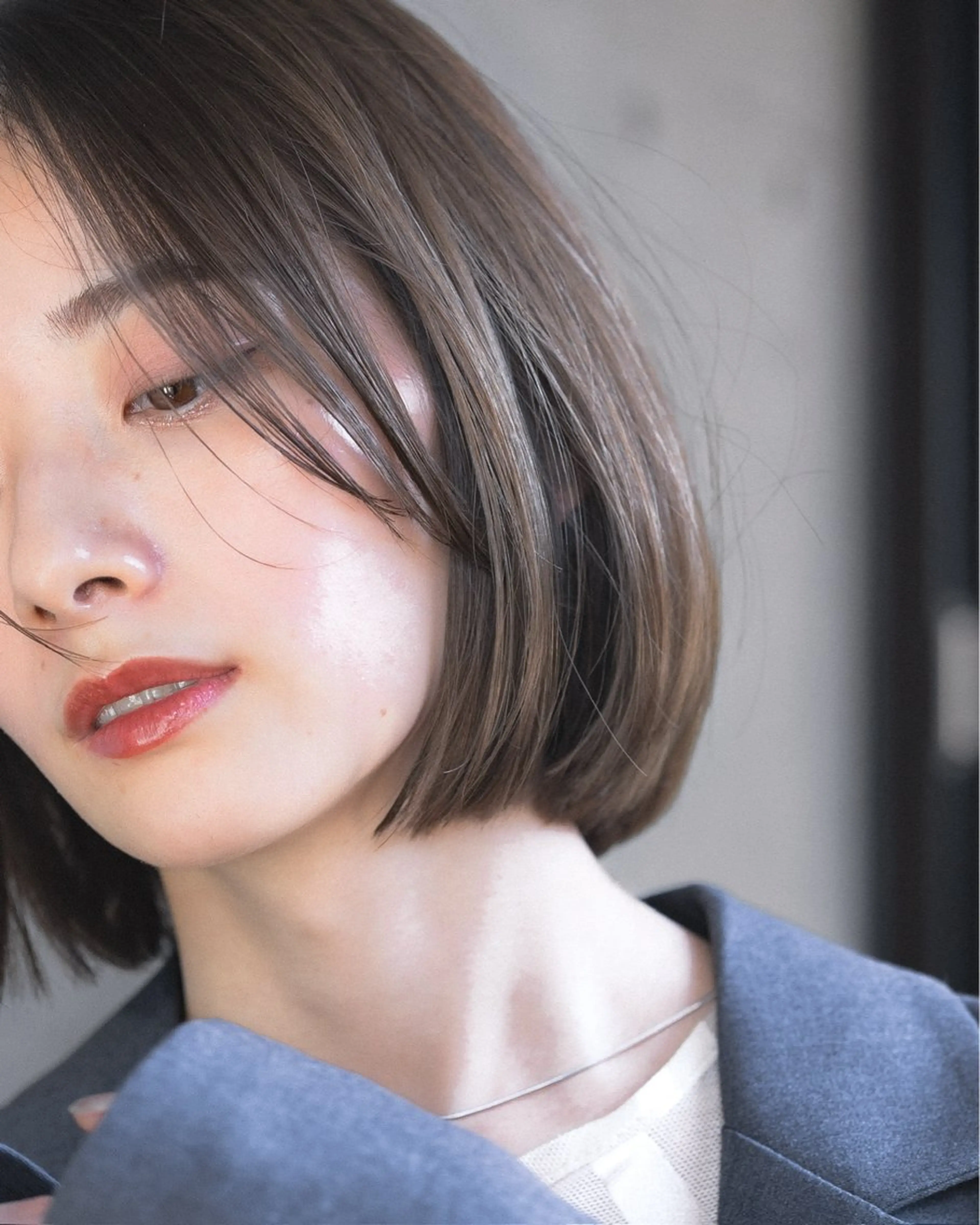 ショート カラー ブリーチ ダブルカラー グレージュ ブリーチなしカラー ボブ blanc /表参道 🫧小森波琉🫧のヘアスタイル