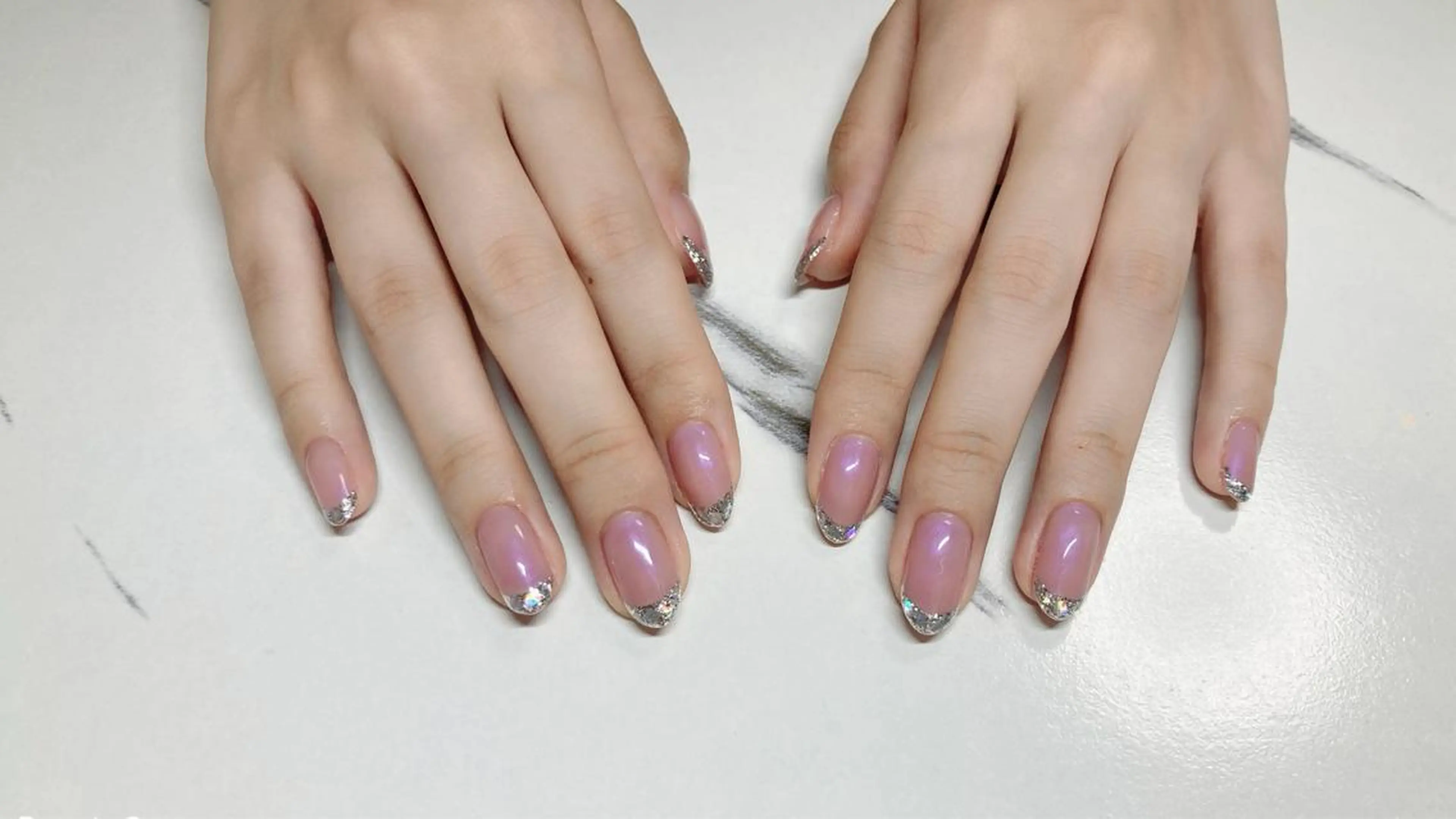 ネイル ewt miniのマツエク・マツパデザイン