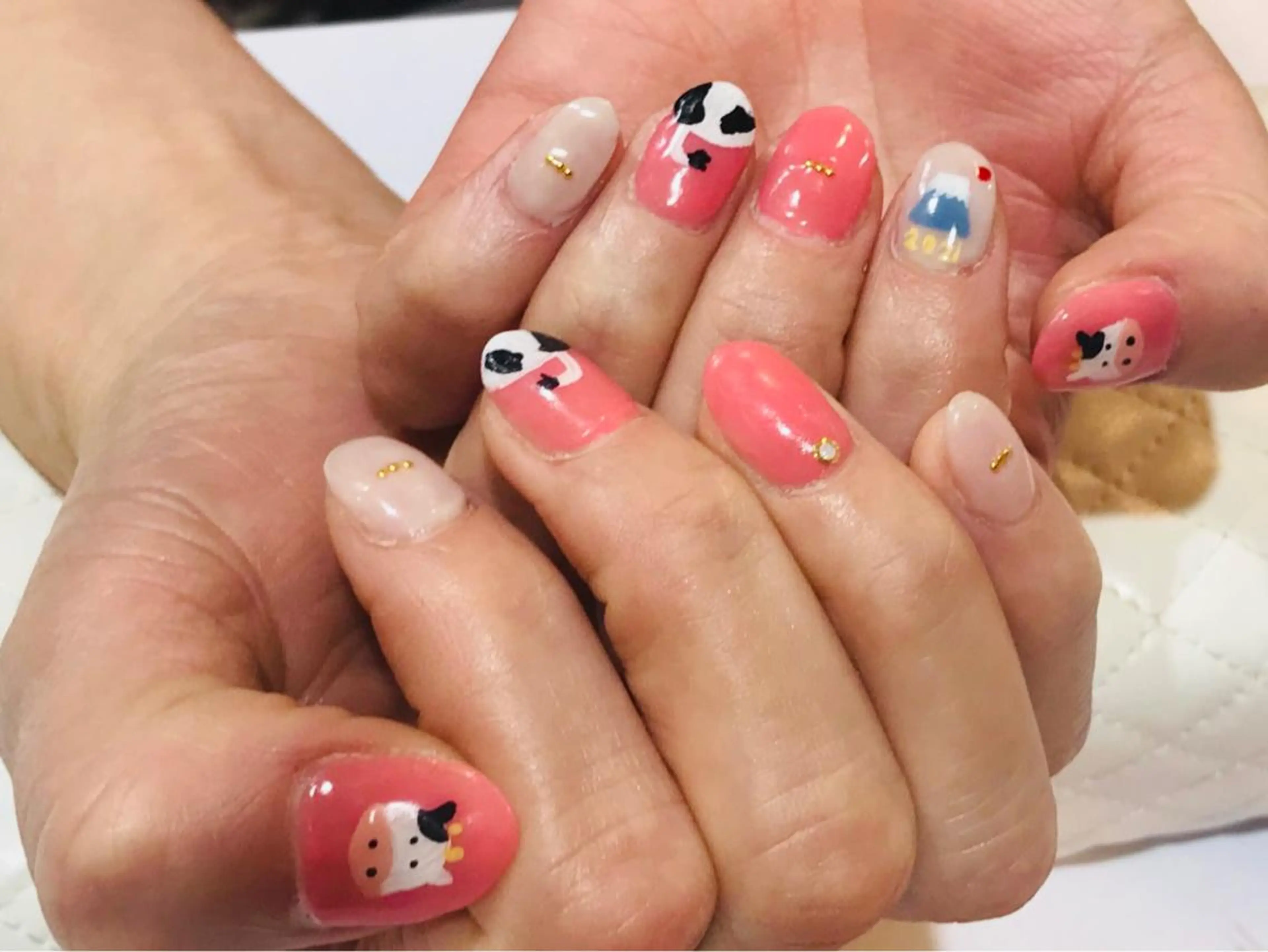 ネイル ハンドネイル O. YUMIKOのネイルデザイン