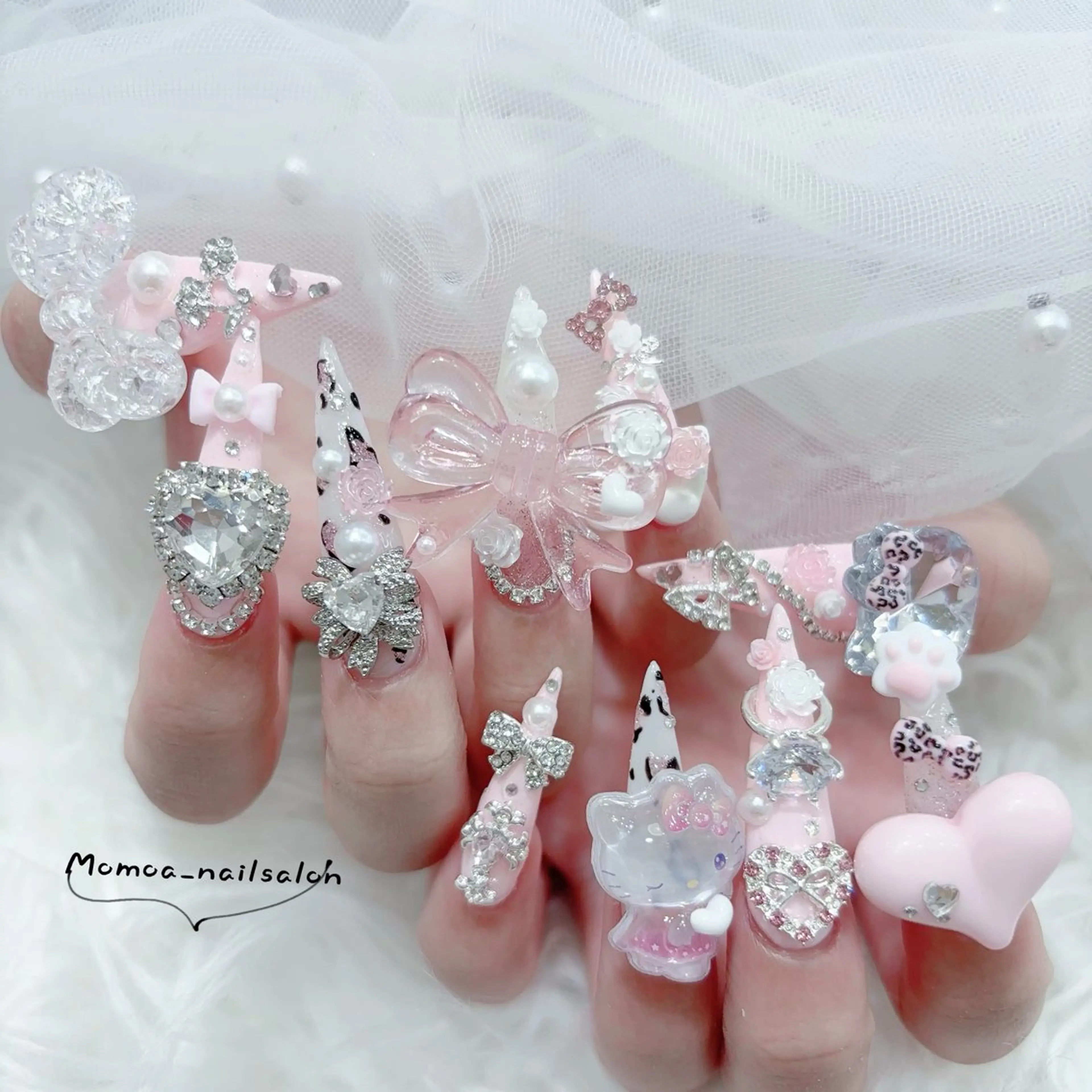 ネイル ハロウィン キラキラネイル 韓国ネイル スカルプネイル ハンドネイル MoMoA Nail ネイル長さ出し専門店のネイルデザイン