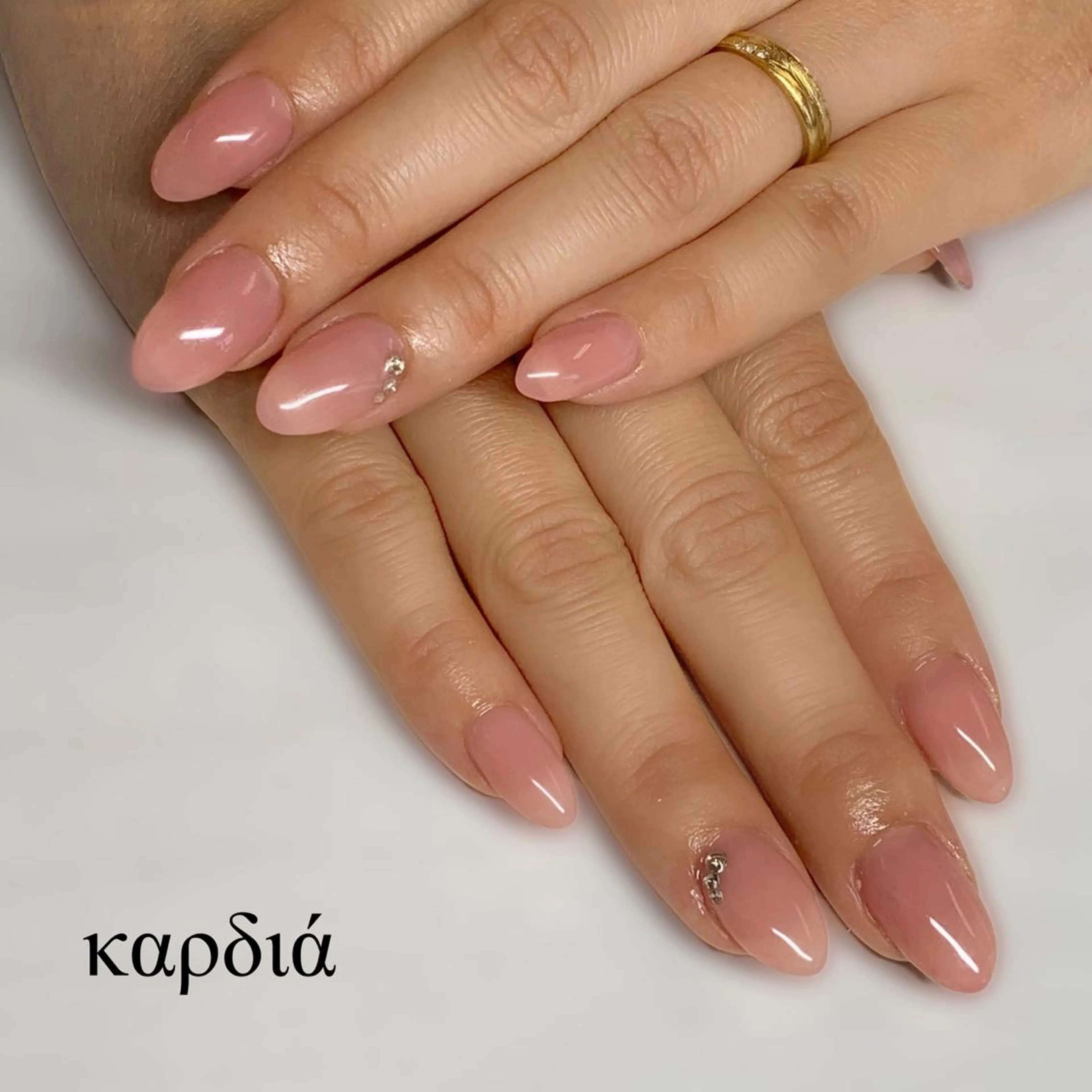 ネイル καρδιά -ｶﾙﾃﾞｨｱ-のネイルデザイン