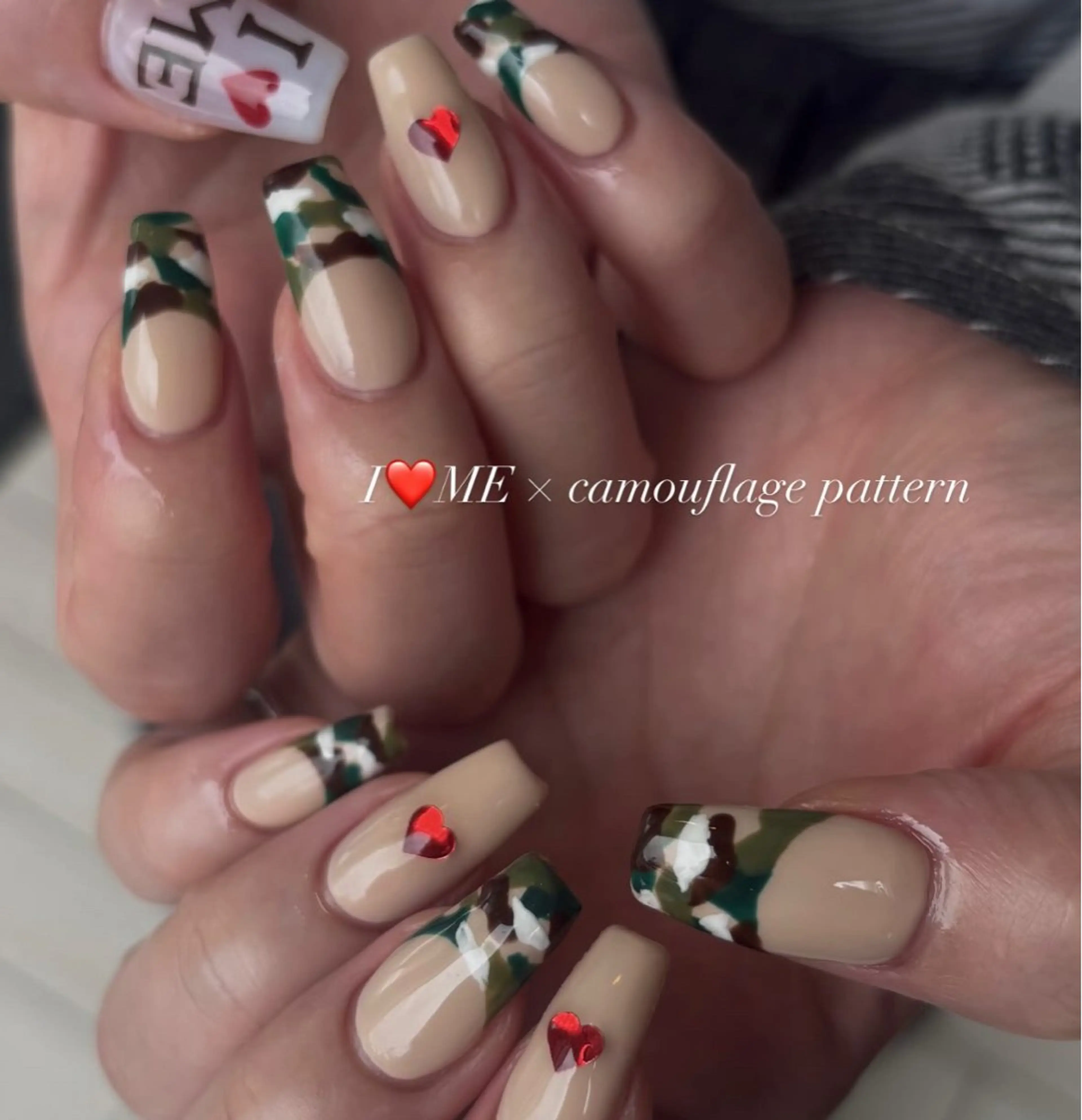 ネイル ハンドネイル 🍓リスブラン MELのネイルデザイン