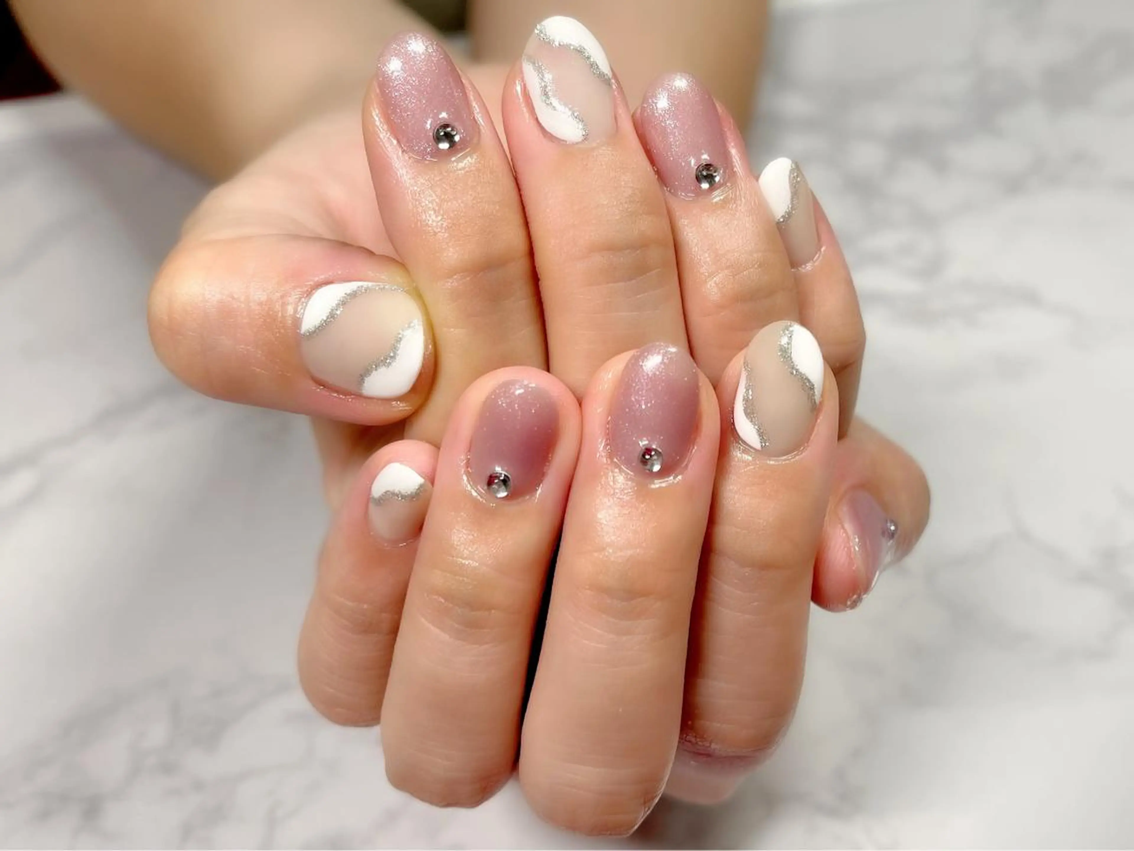 ネイル ラメ(グリッター) ピンク ハンドネイル KURELLY所属・Nail Salon KURELLYのネイルデザイン