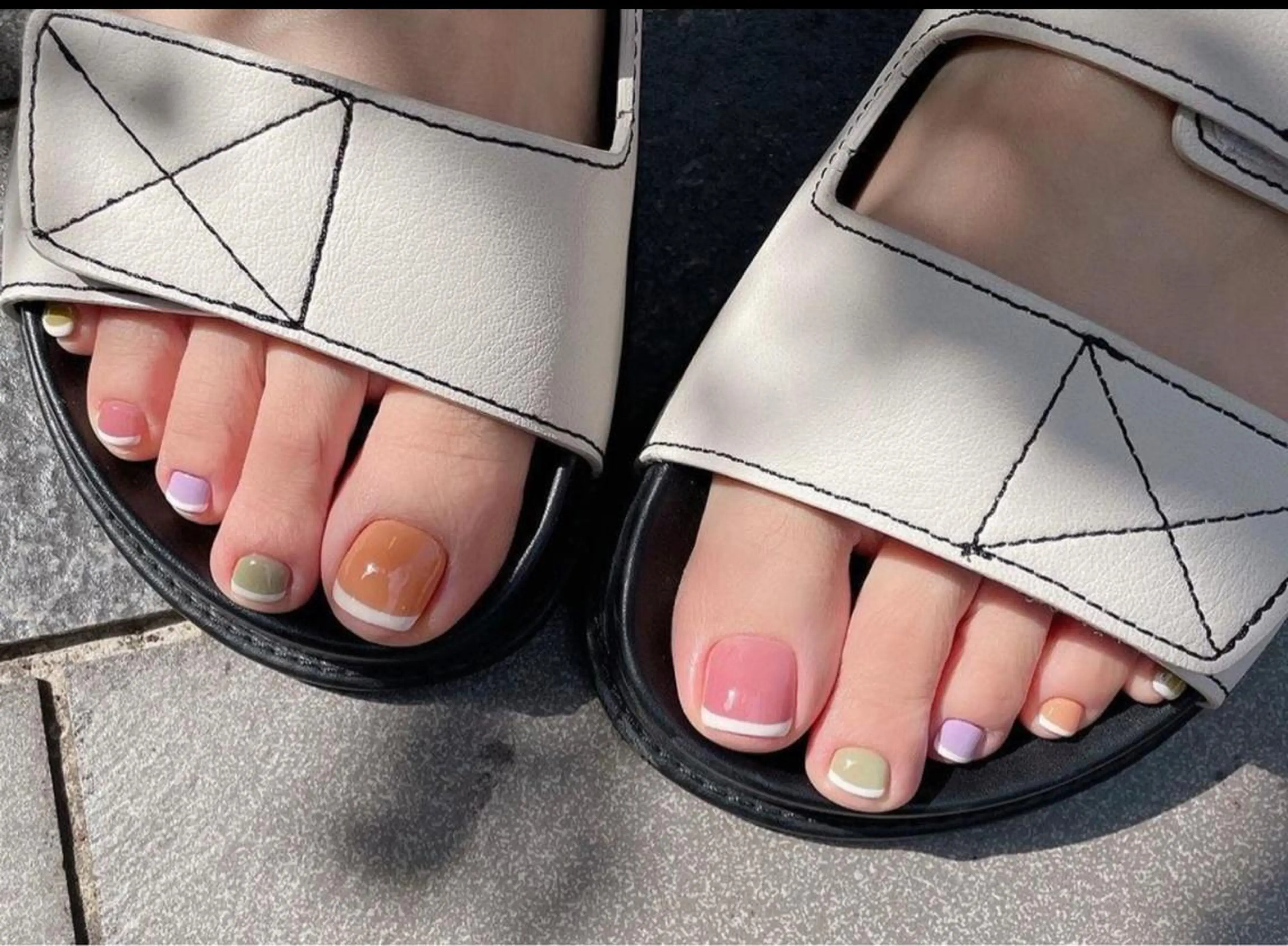 ネイル フレンチネイル フットネイル JF- yoyoのマツエク・マツパデザイン