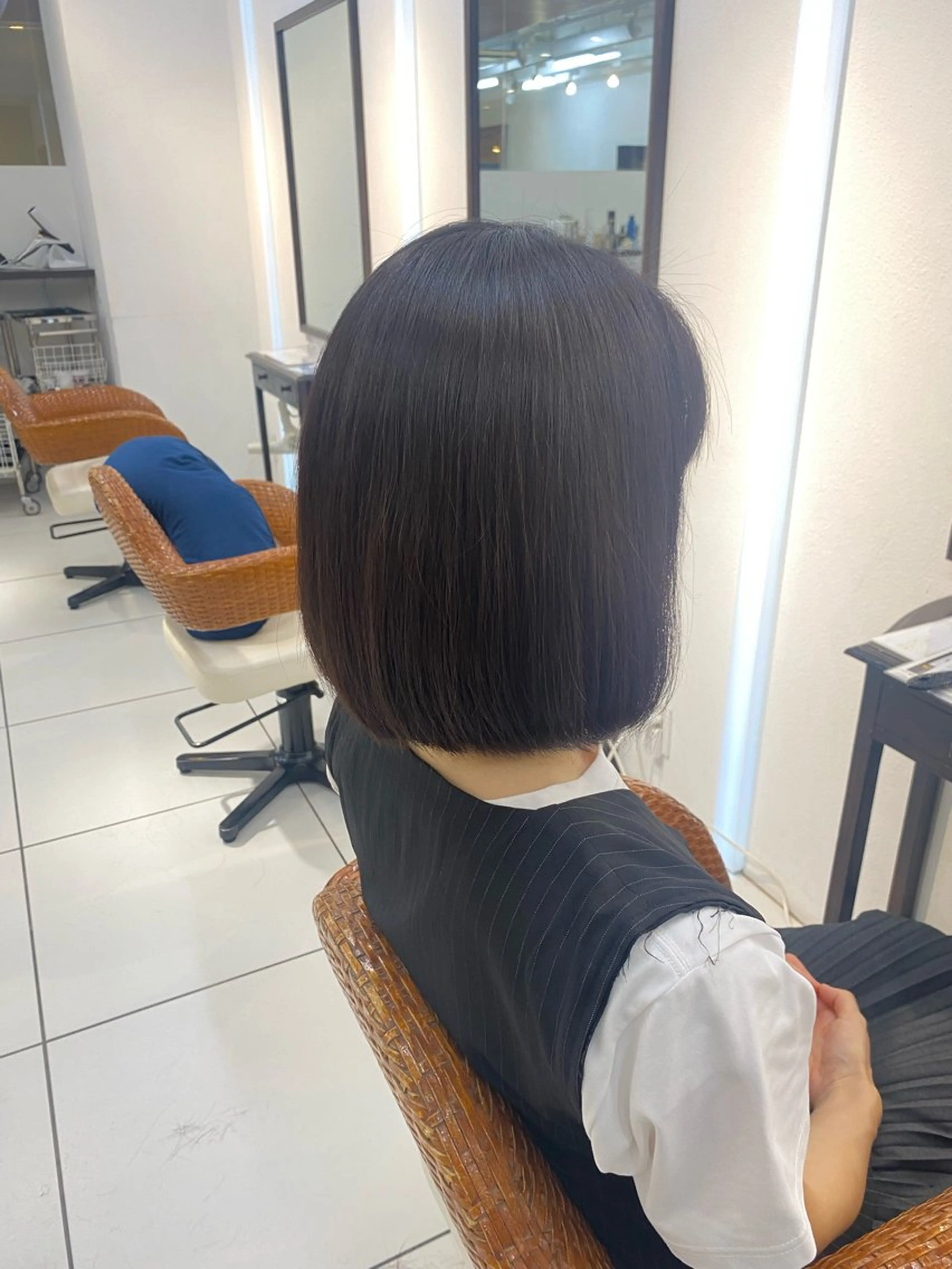 ショート ヘアアレンジ ボブ DIFINOaoyama所属・🎧ayaka/ボブ /透明感カラー🩵のヘアスタイル