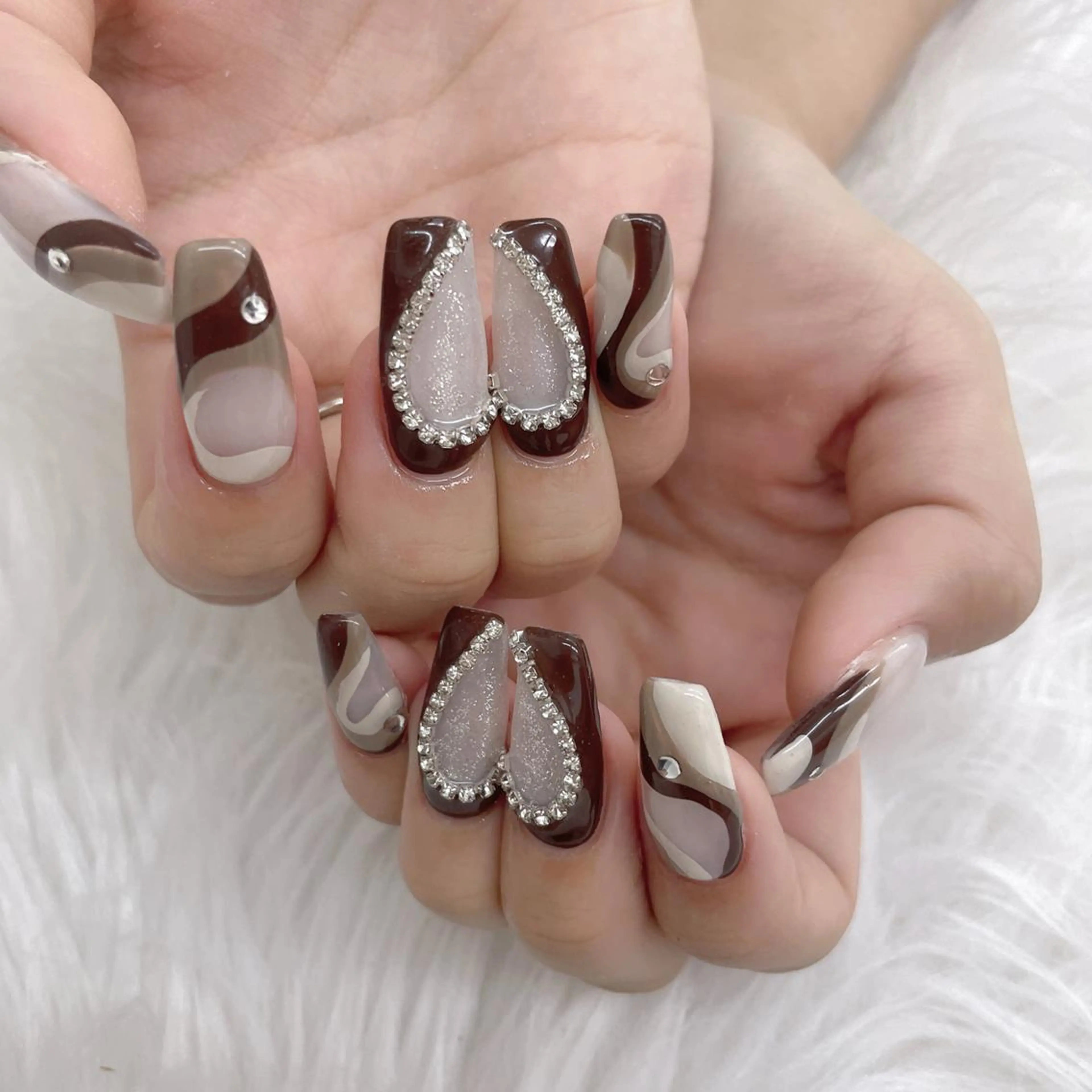 ネイル 💅ネイルサロン ブラン🌈かすみのネイルデザイン