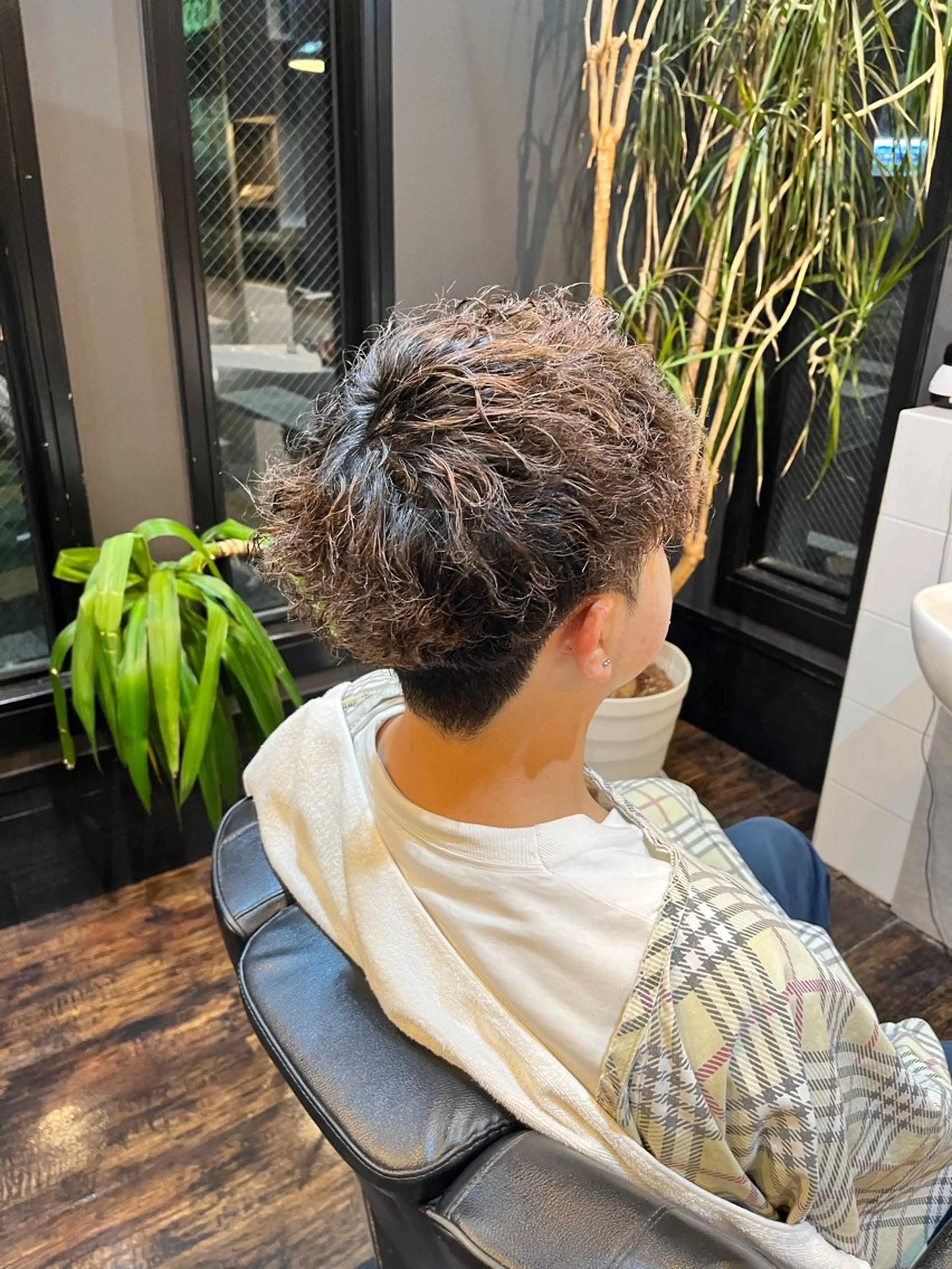 ショート カラー パーマ ヘアアレンジ メンズ メンズパーマ カット パーマ ヘアセット 夜に通える 理容室山崎健立のヘアスタイル