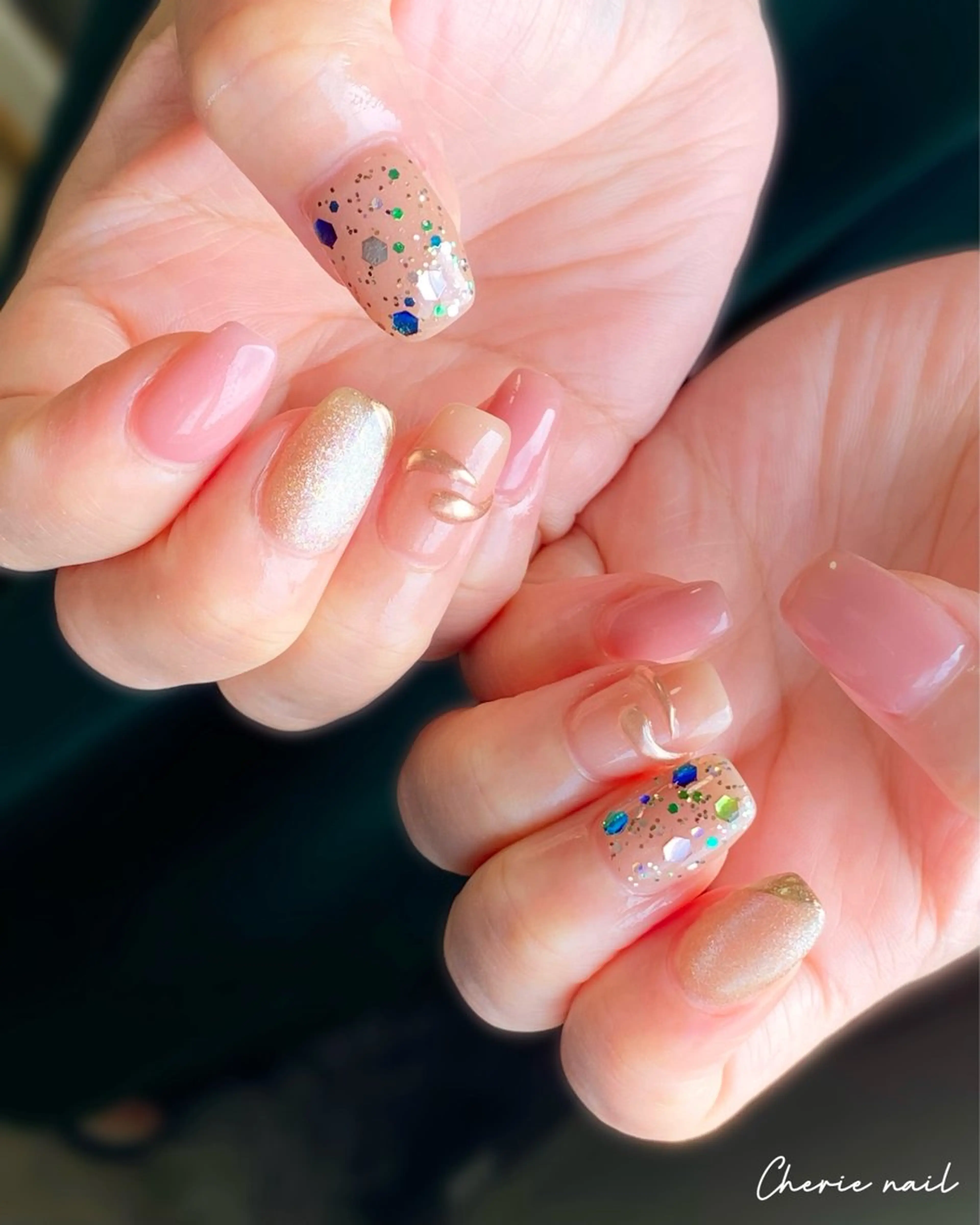 ネイル ジェルネイル マグネットネイル ミラーネイル ニュアンスネイル ピンク ハンドネイル Cherienail yunaのネイルデザイン