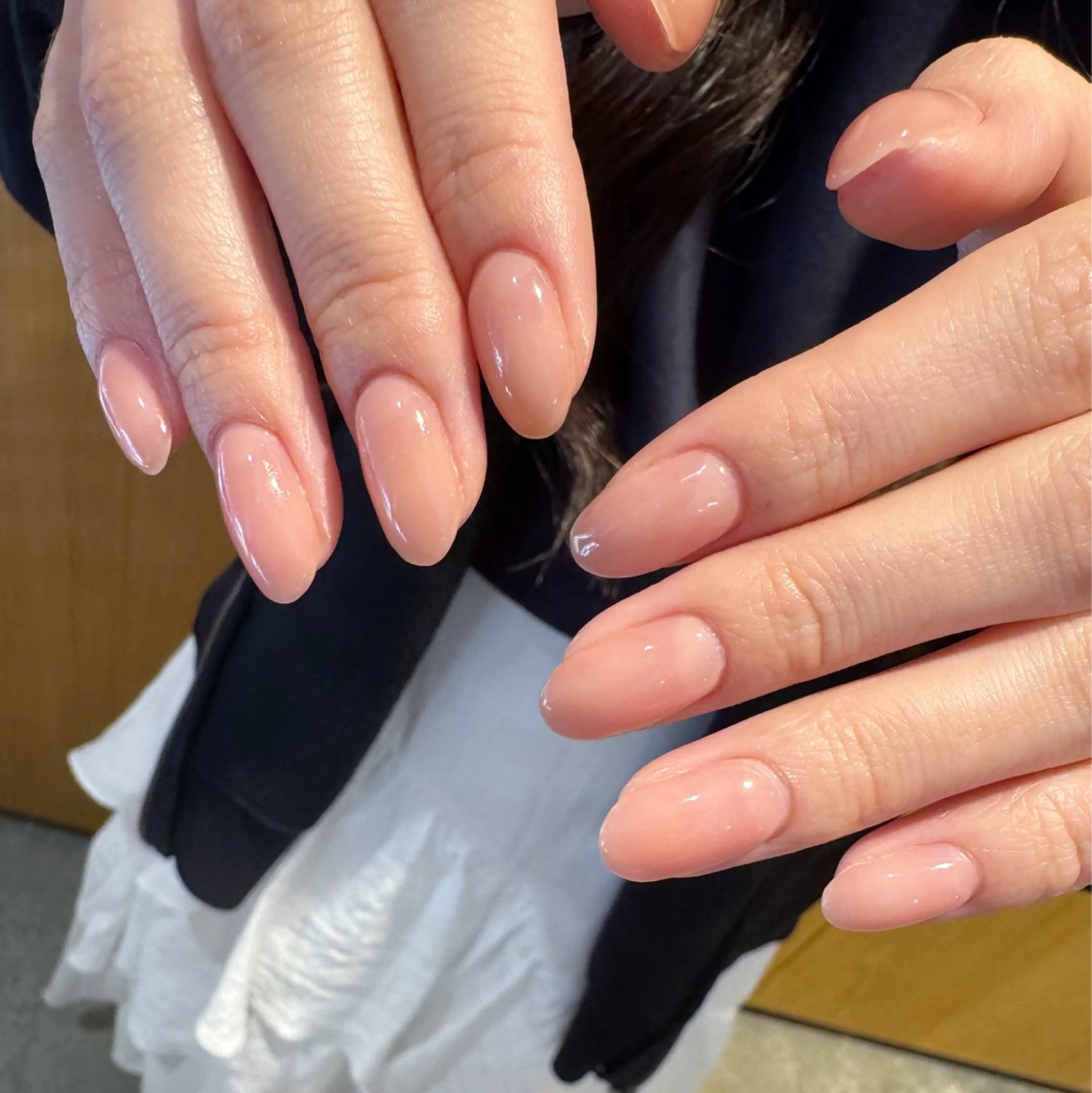 ネイル ラメ(グリッター) ニュアンスネイル ワンカラーネイル ハンドネイル nuu 栄 / シェアサロン所属・nuu栄 ユキ / 大人ニュアンスのネイルデザイン