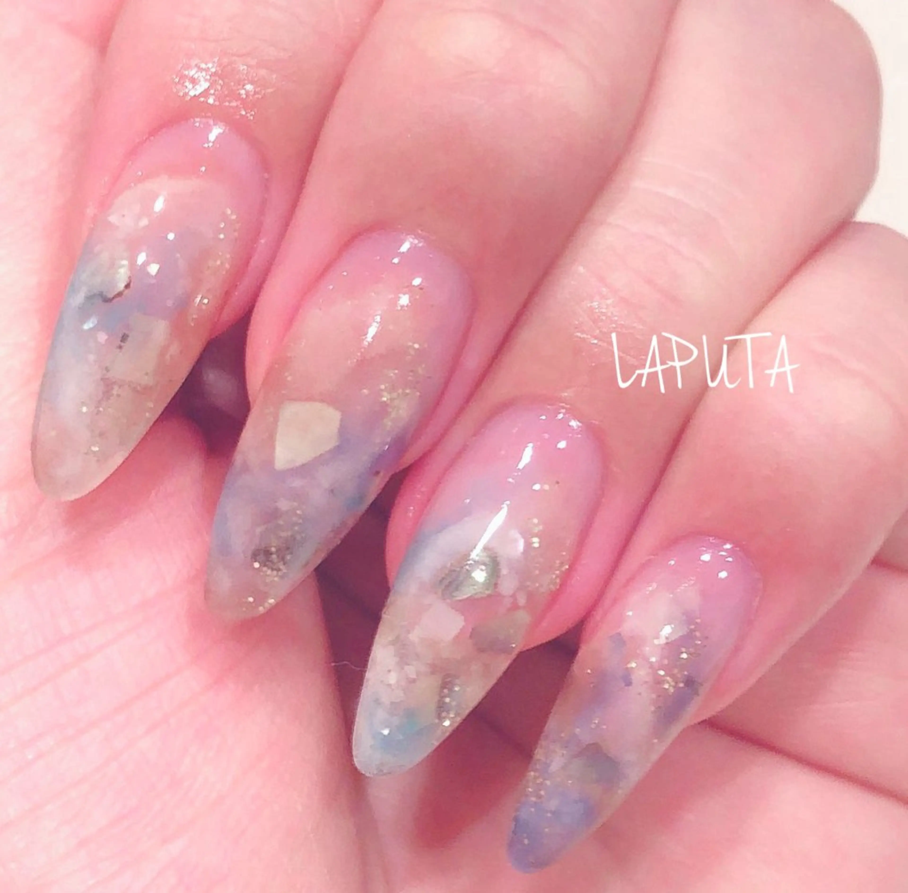ネイル LAPUTA nailのネイルデザイン