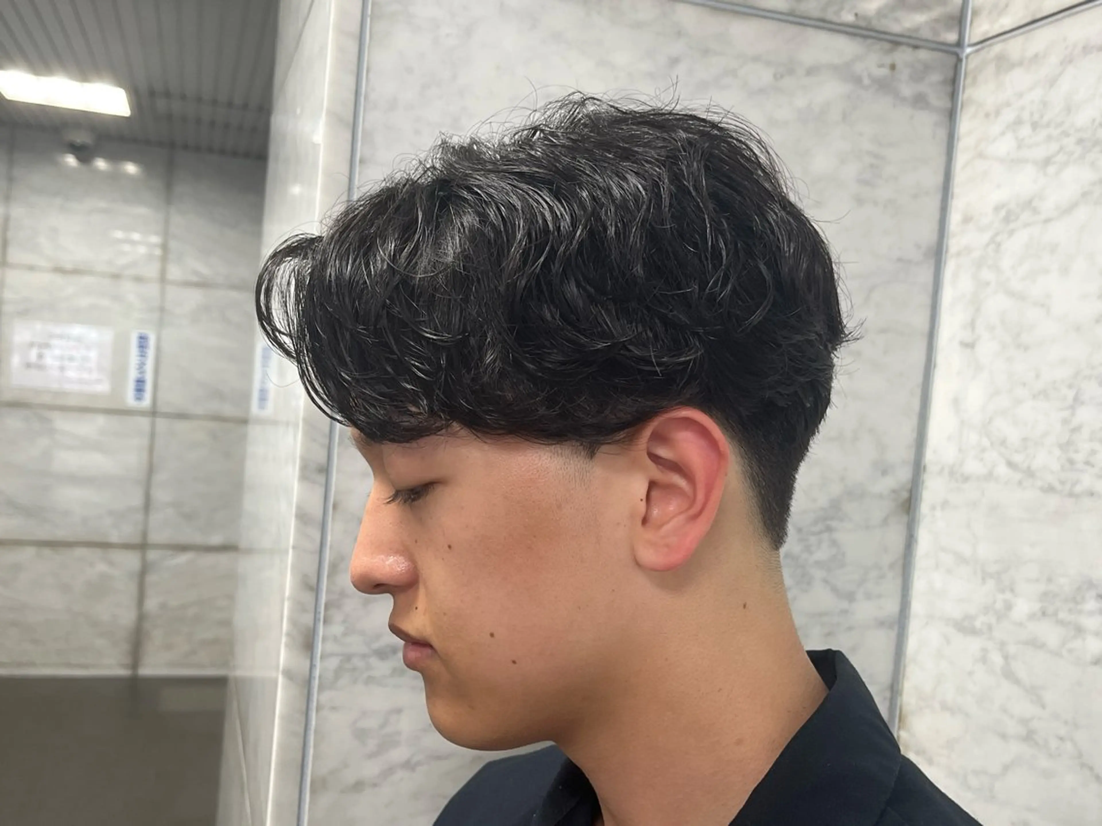 パーマ メンズ センターパート マッシュ メンズパーマ メンズツイストパーマ ツイストスパイラルパーマ カット パーマ mihoko/ ニュアンスパーマのヘアスタイル