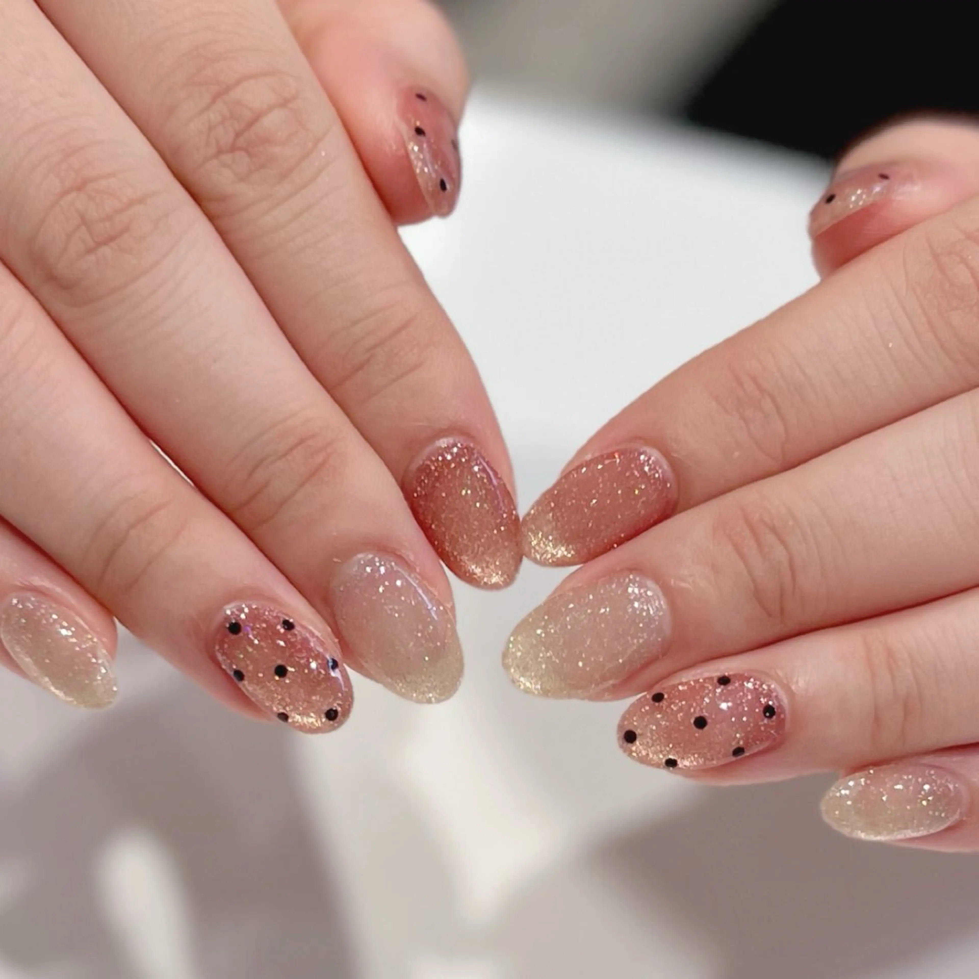 ネイル アートネイル ドット ジェルネイル マグネットネイル パラジェル VINGT NAIL Aika.Kのネイルデザイン