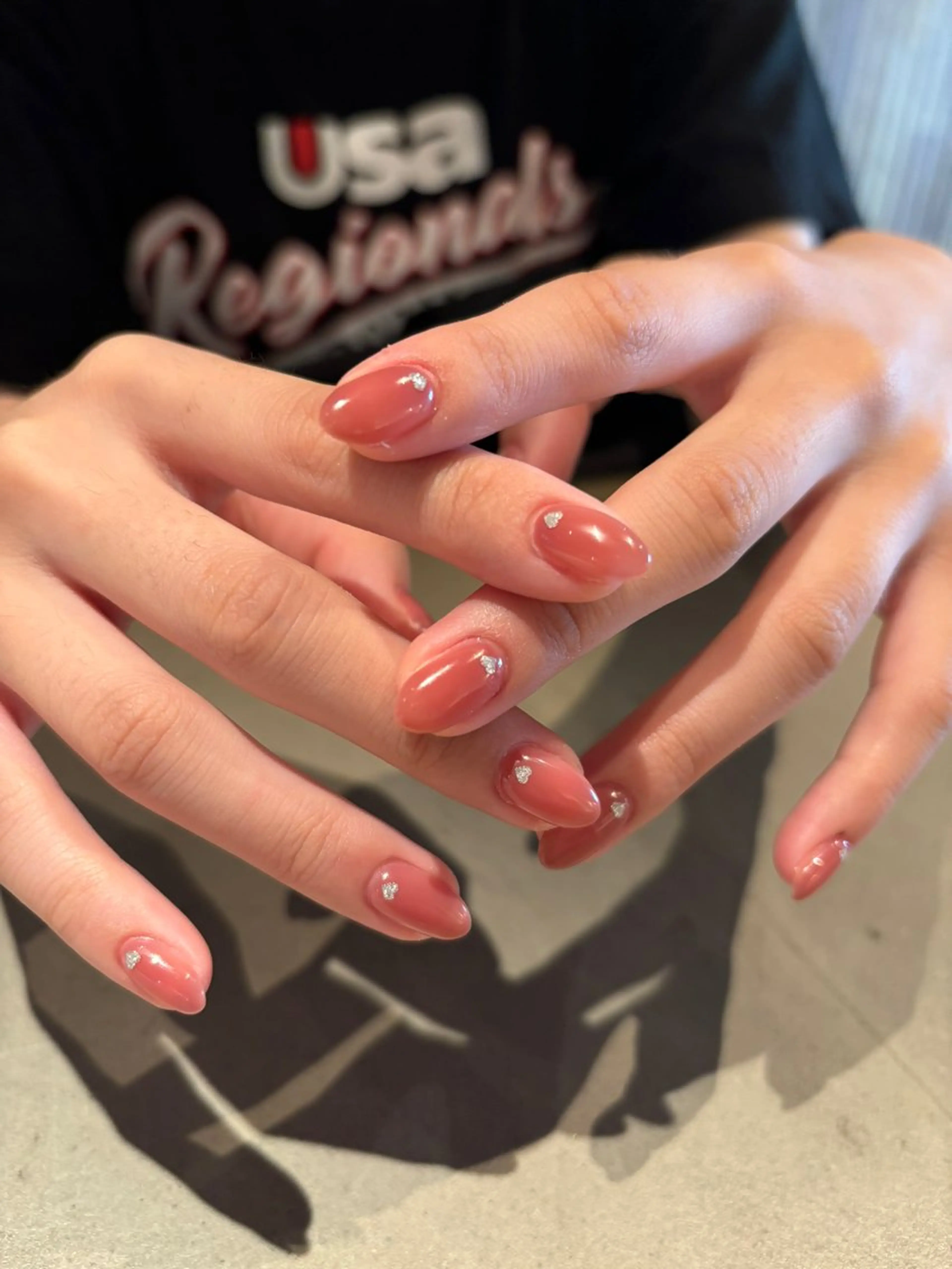 ネイル ハート ホログラムネイル ハンドネイル 赤根 風南のネイルデザイン