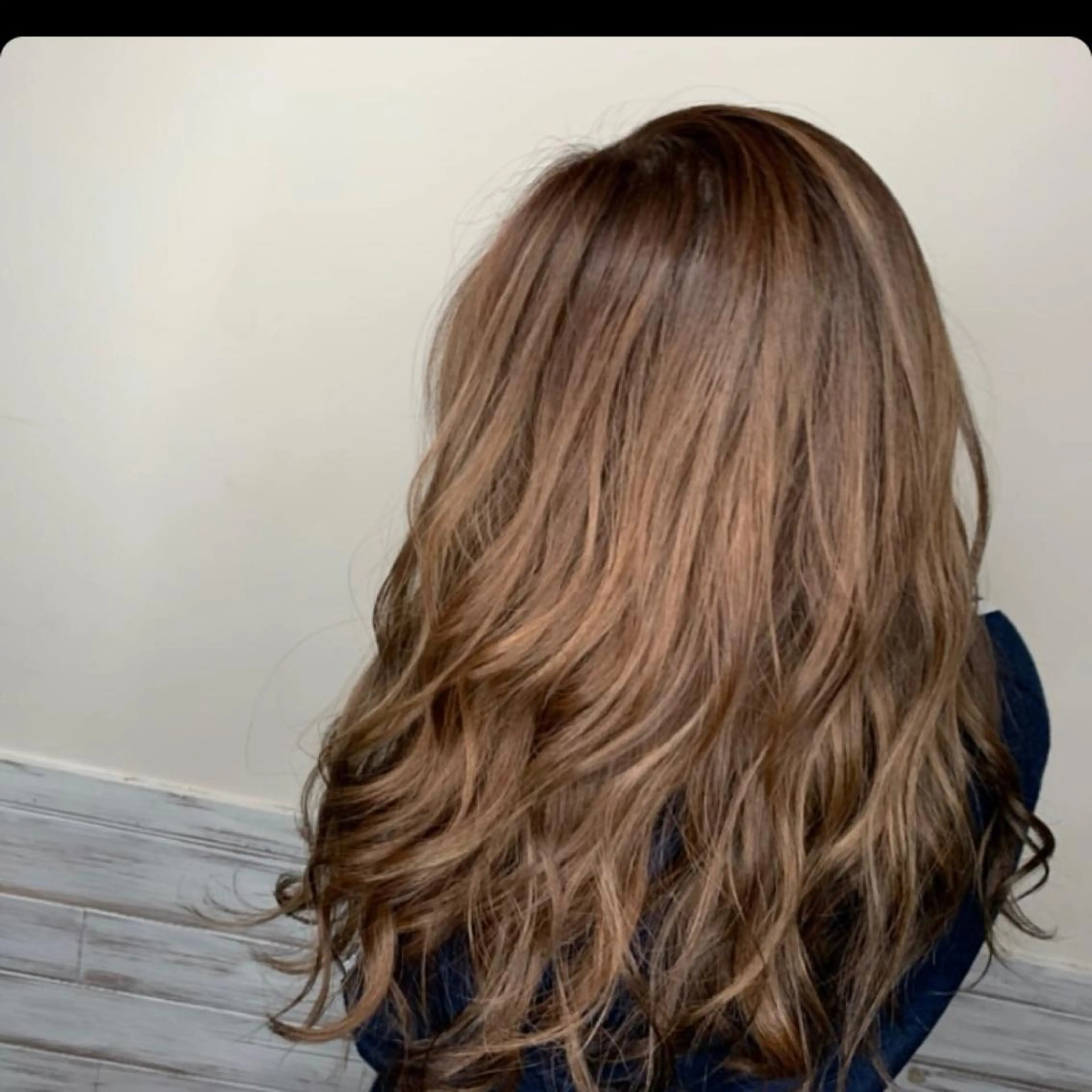 ロング カラー ブラウンカラー グランルシア梅田所属・女性指名人気no.1 尾崎のヘアスタイル
