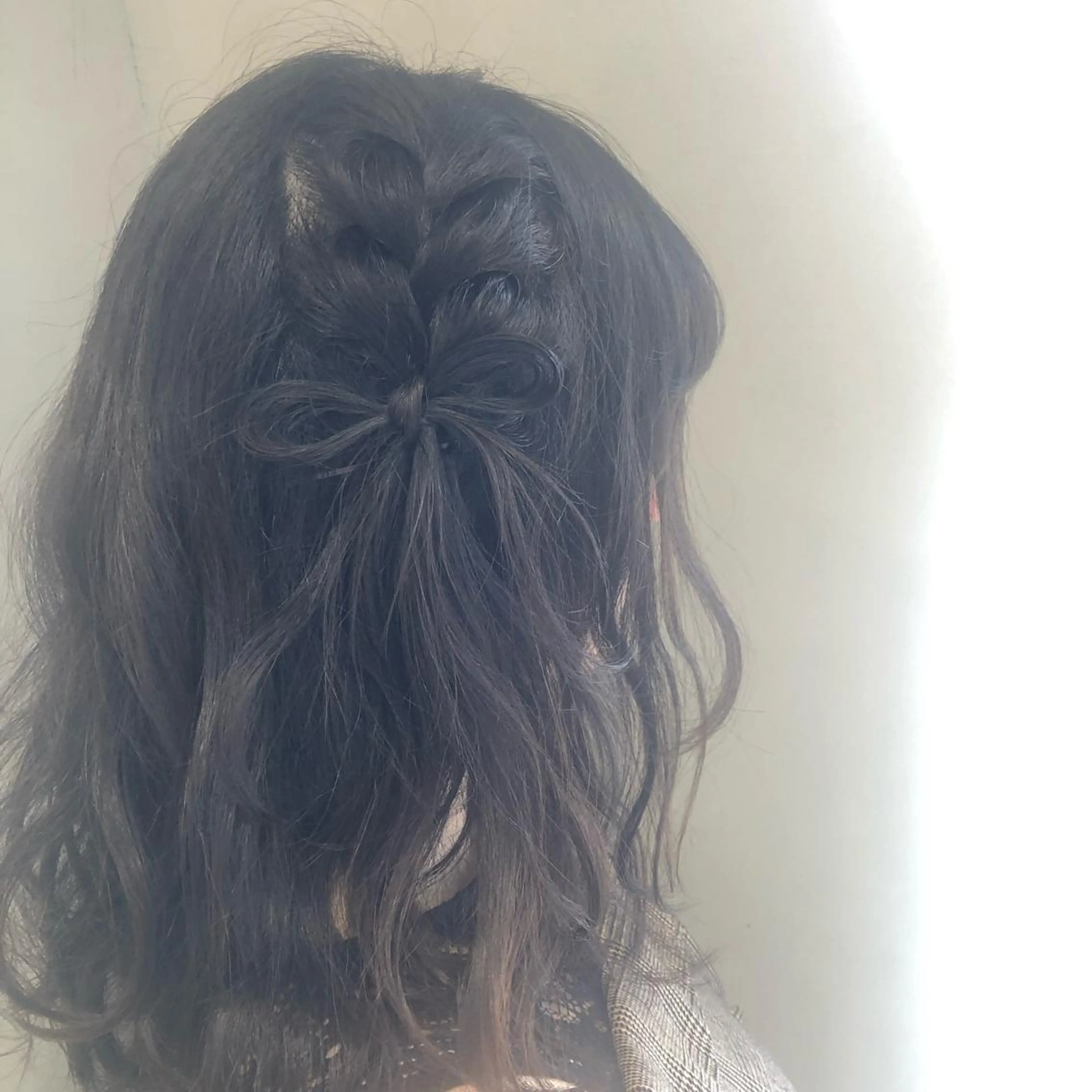 セミロング カジュアルを女っぽく 𝗮𝘆𝗮𝗰𝗼のヘアスタイル