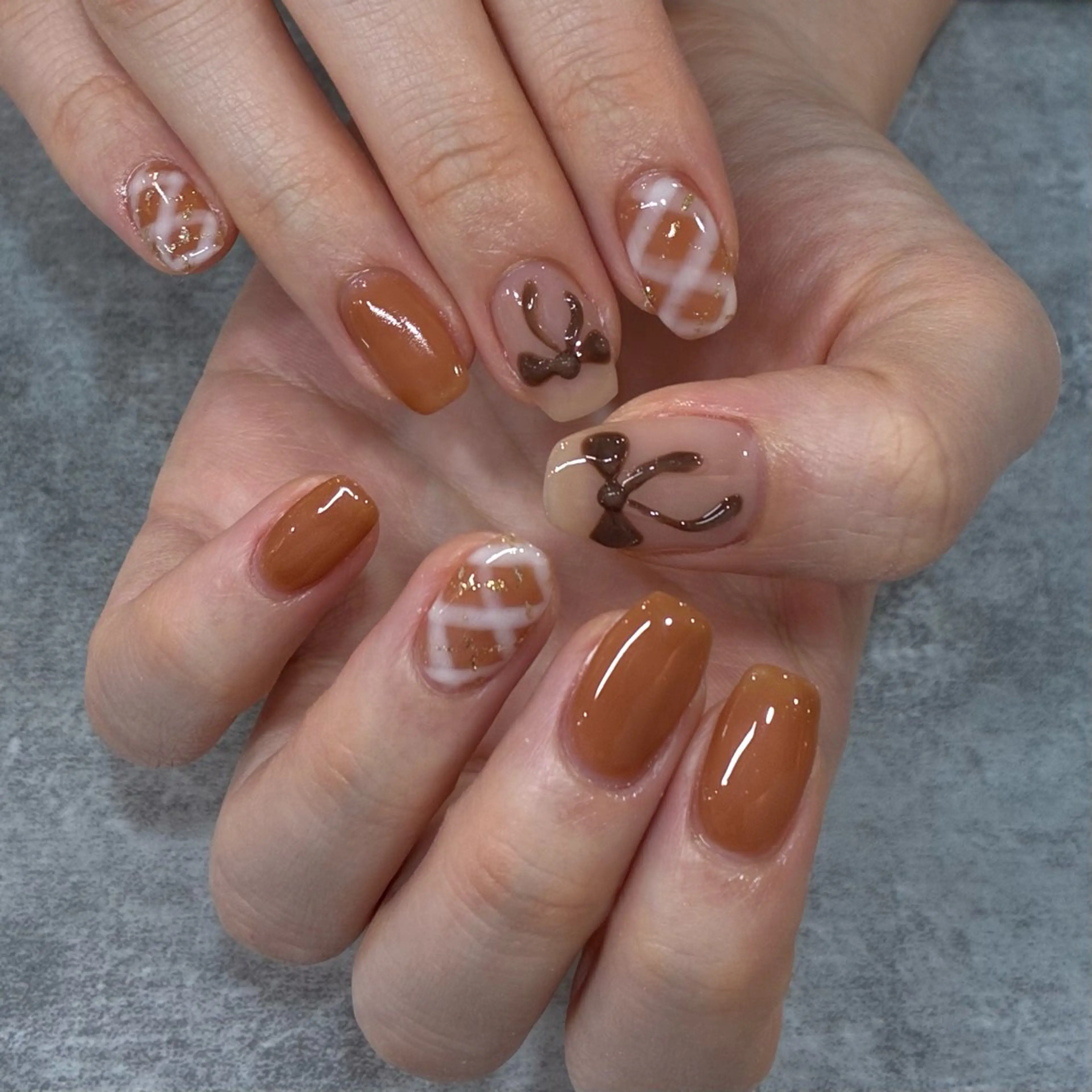 ネイル ブラウン ハンドネイル tiffin Sanaのネイルデザイン