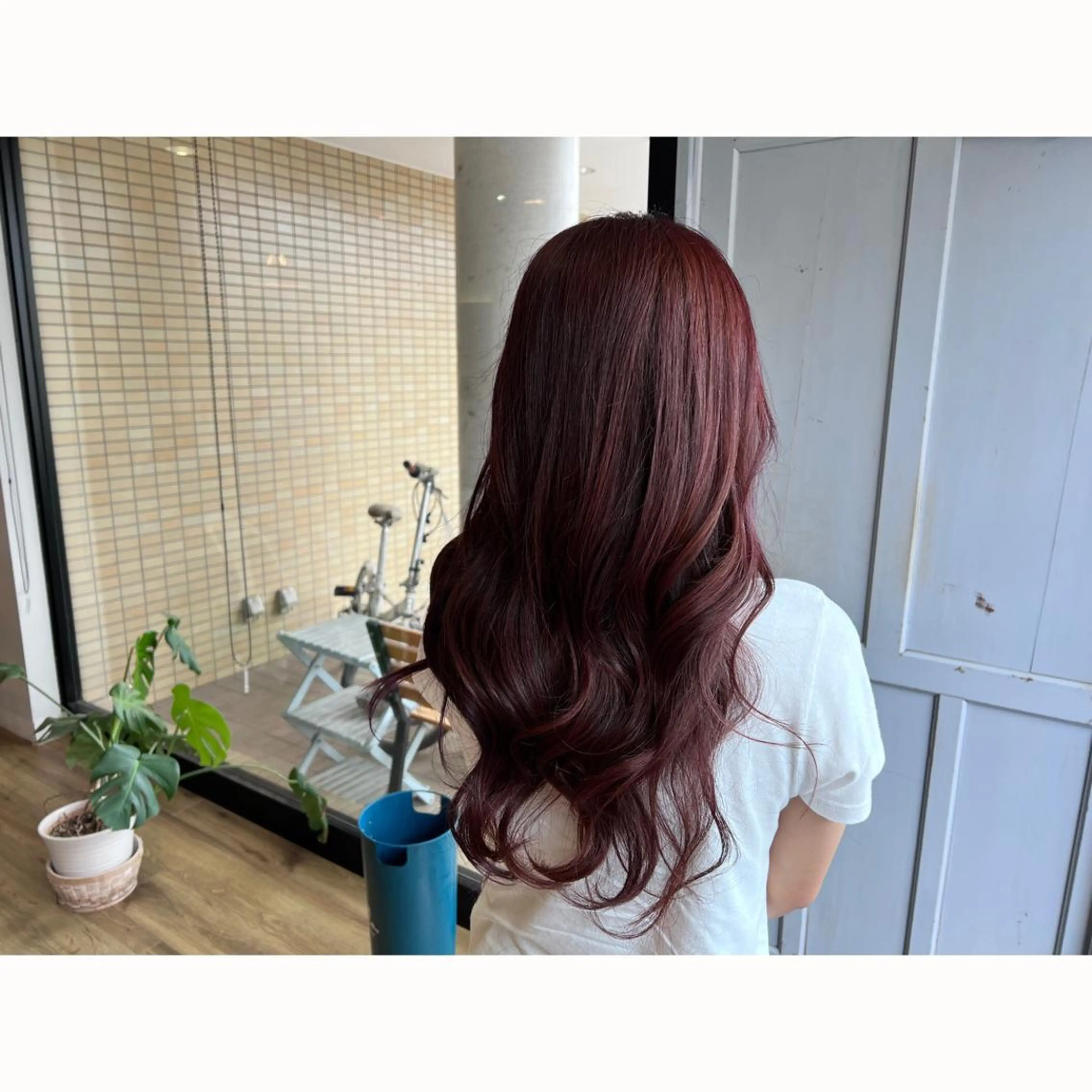 ロング カラー ピンクカラー ヘアカラー トリートメント ツキダテ ユイのヘアスタイル