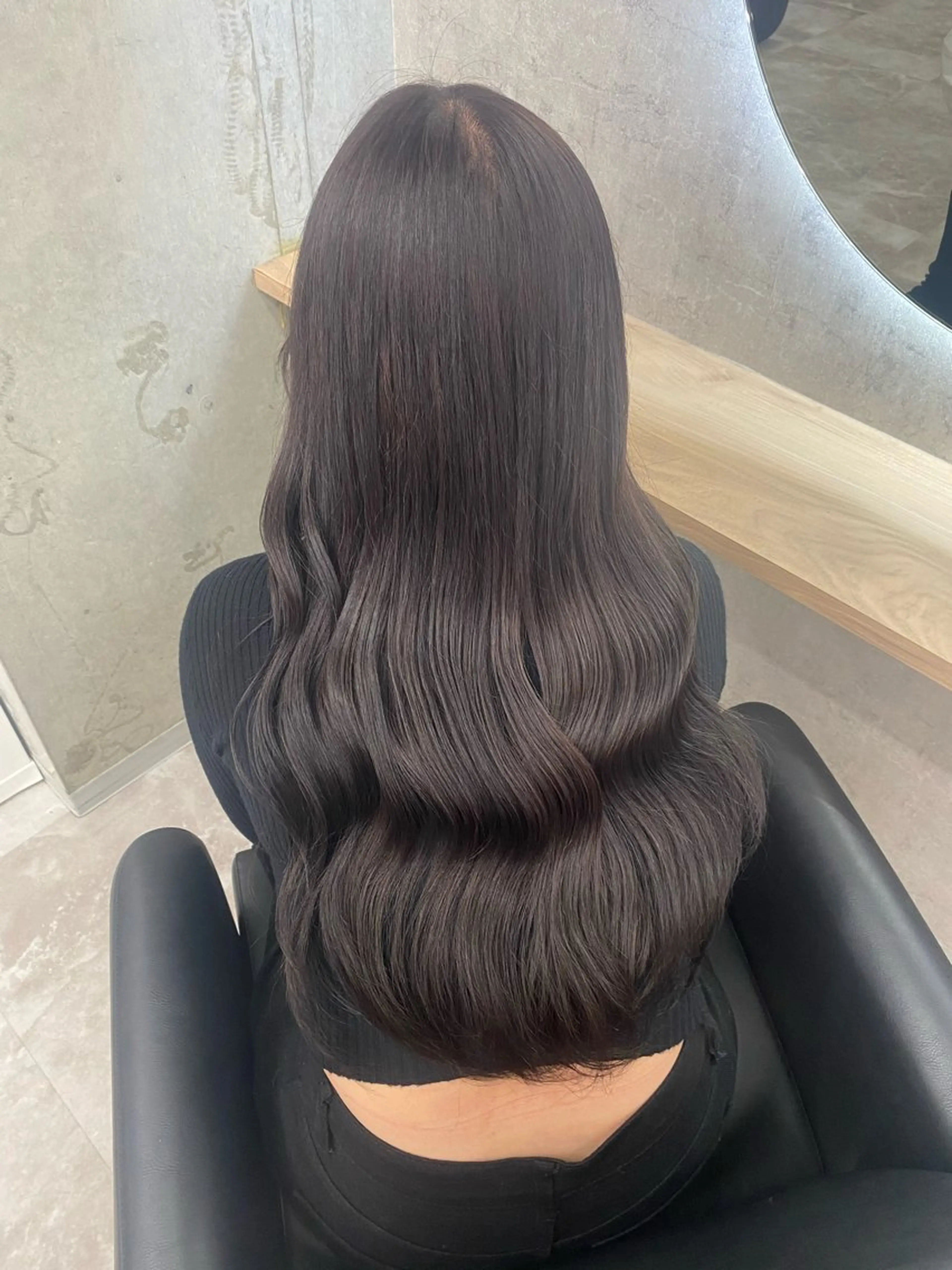 ロング カラー ヘアアレンジ ブラウンカラー ラベンダーカラー 苗代萌/ぷるツヤ髪 🫧／レイヤーカットのヘアスタイル