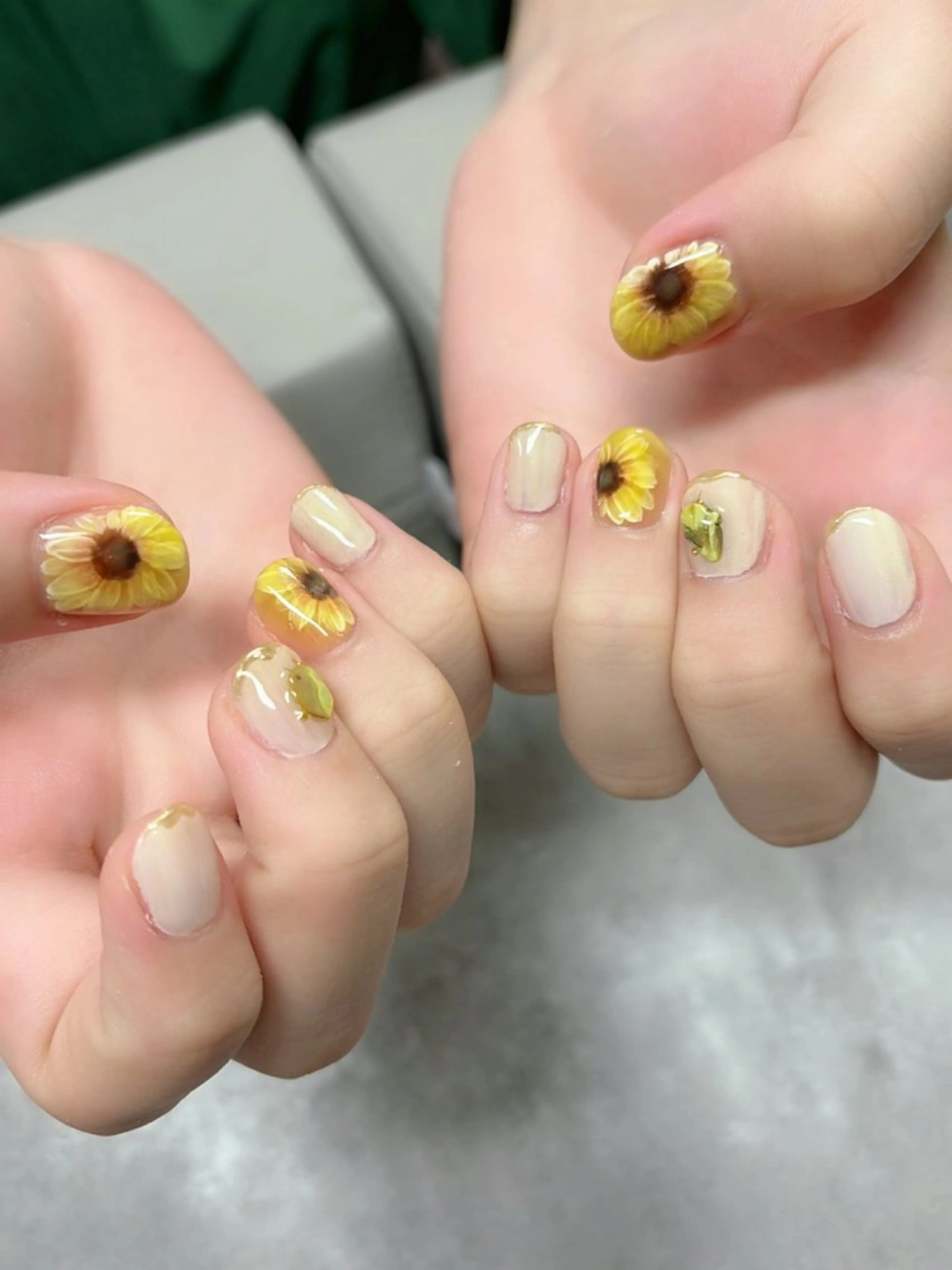 ネイル ハンドネイル protea澤本 凜のネイルデザイン