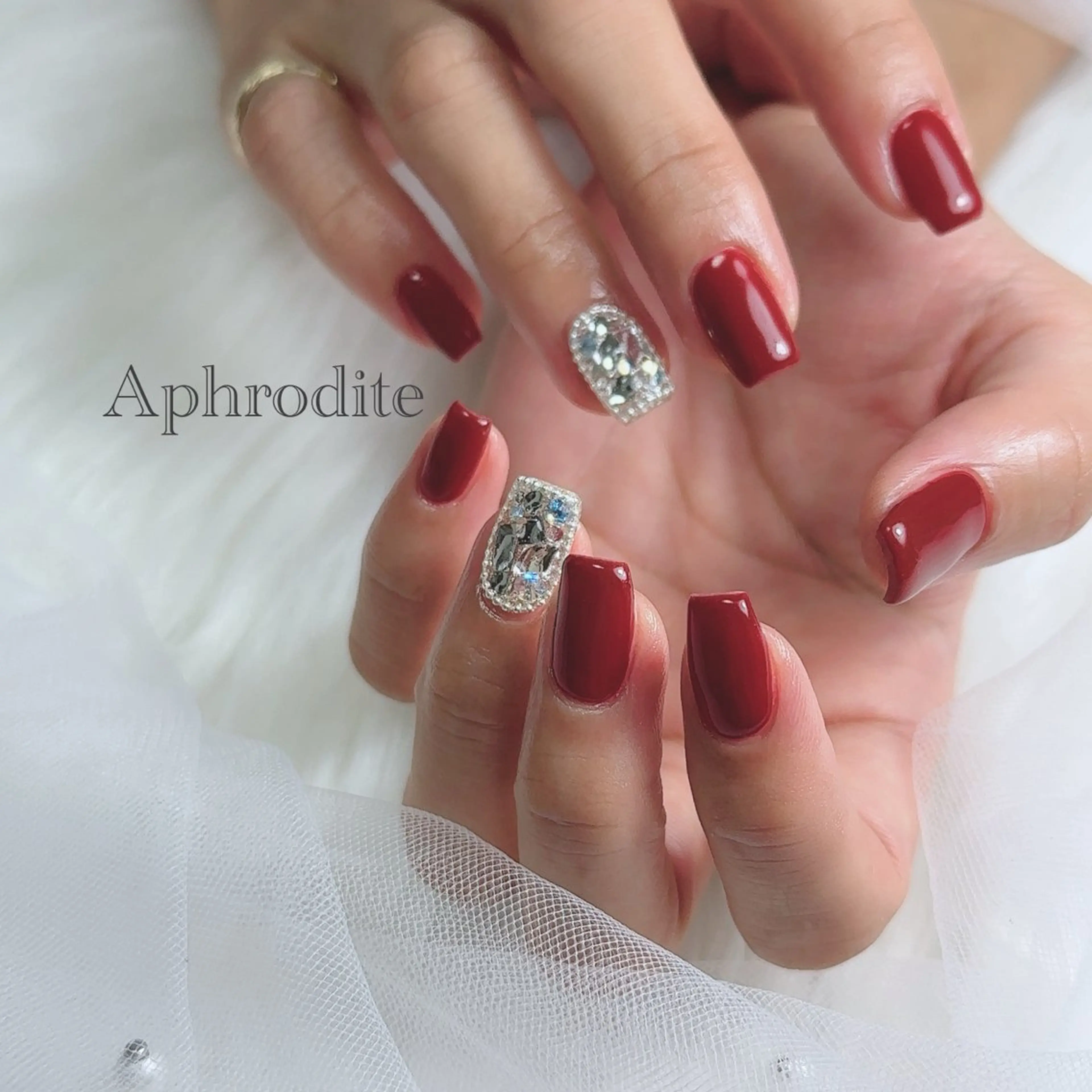 ネイル Aphrodite パラジェル認定サロンのネイルデザイン